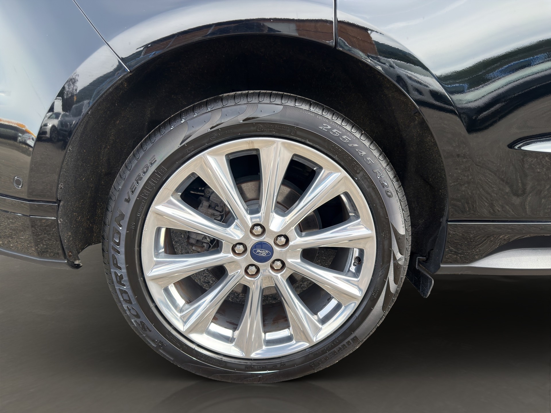 FORD Edge 2.0 TDCi Vignale 4WD PowerShift-image-14