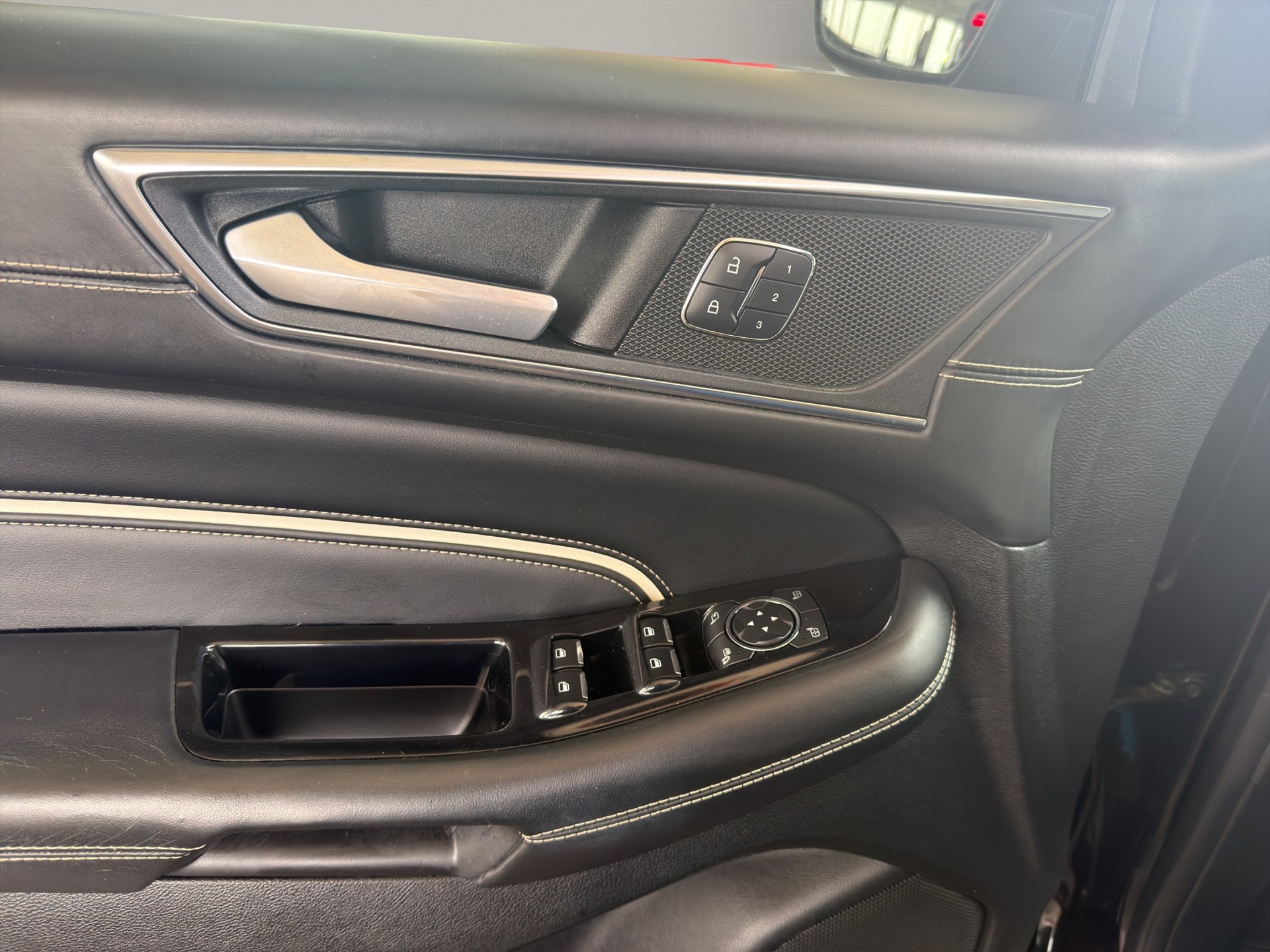 FORD Edge 2.0 TDCi Vignale 4WD PowerShift-image-8