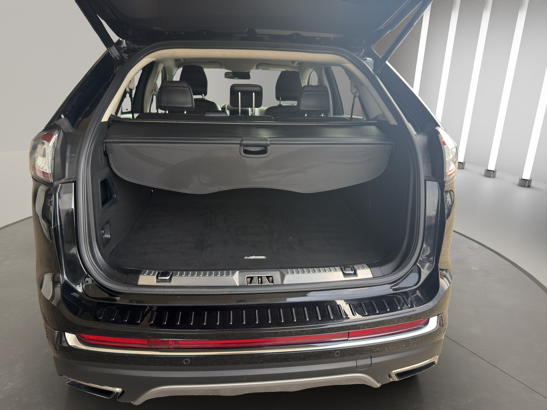 FORD Edge 2.0 TDCi Vignale 4WD PowerShift-image-13
