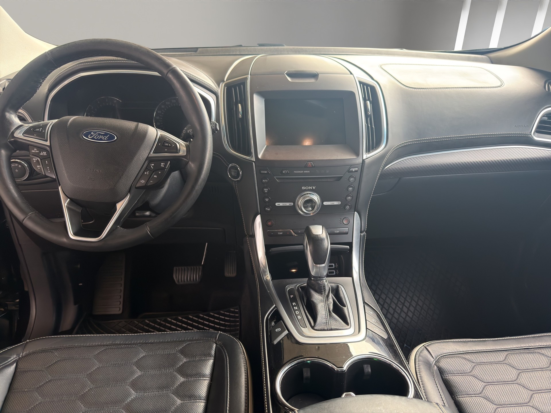 FORD Edge 2.0 TDCi Vignale 4WD PowerShift-image-10
