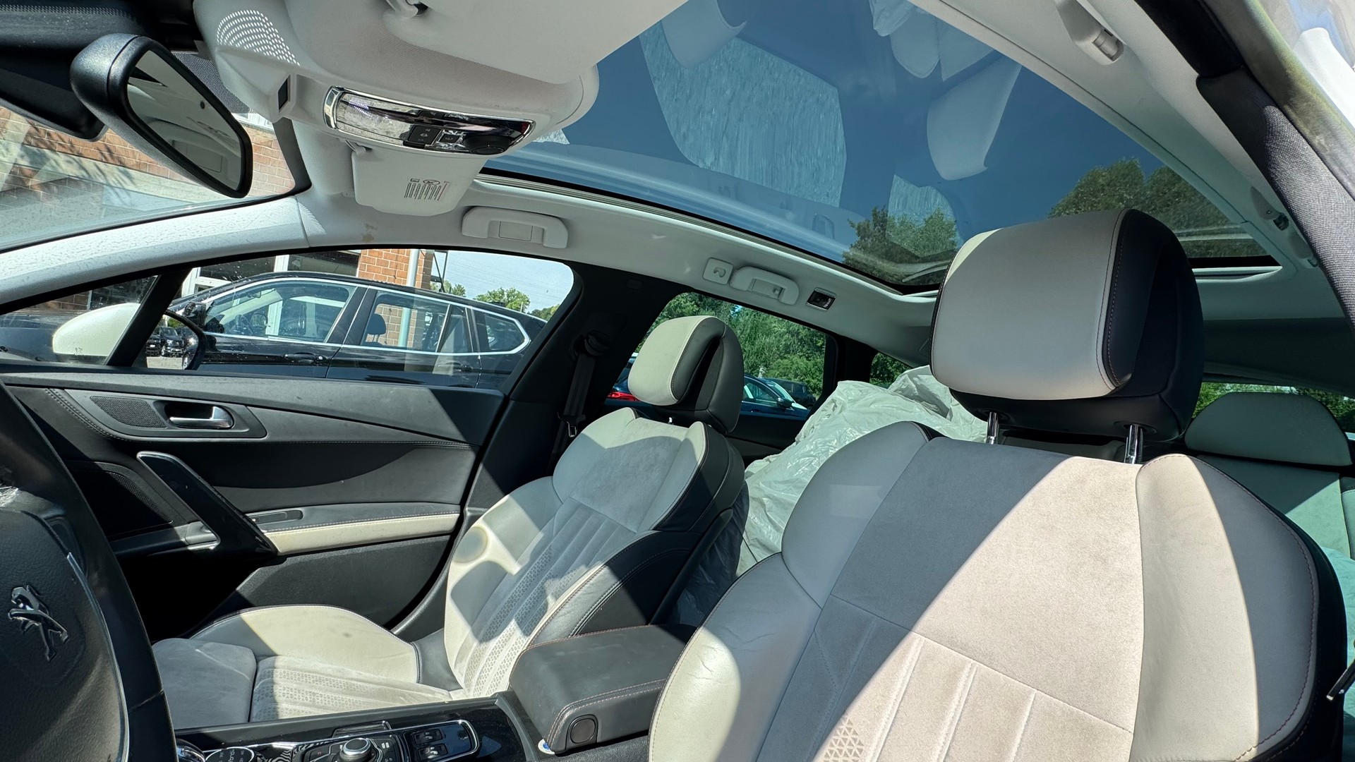 PEUGEOT 508 2.0 HDI Hybrid4 Allure EGS6-image-6
