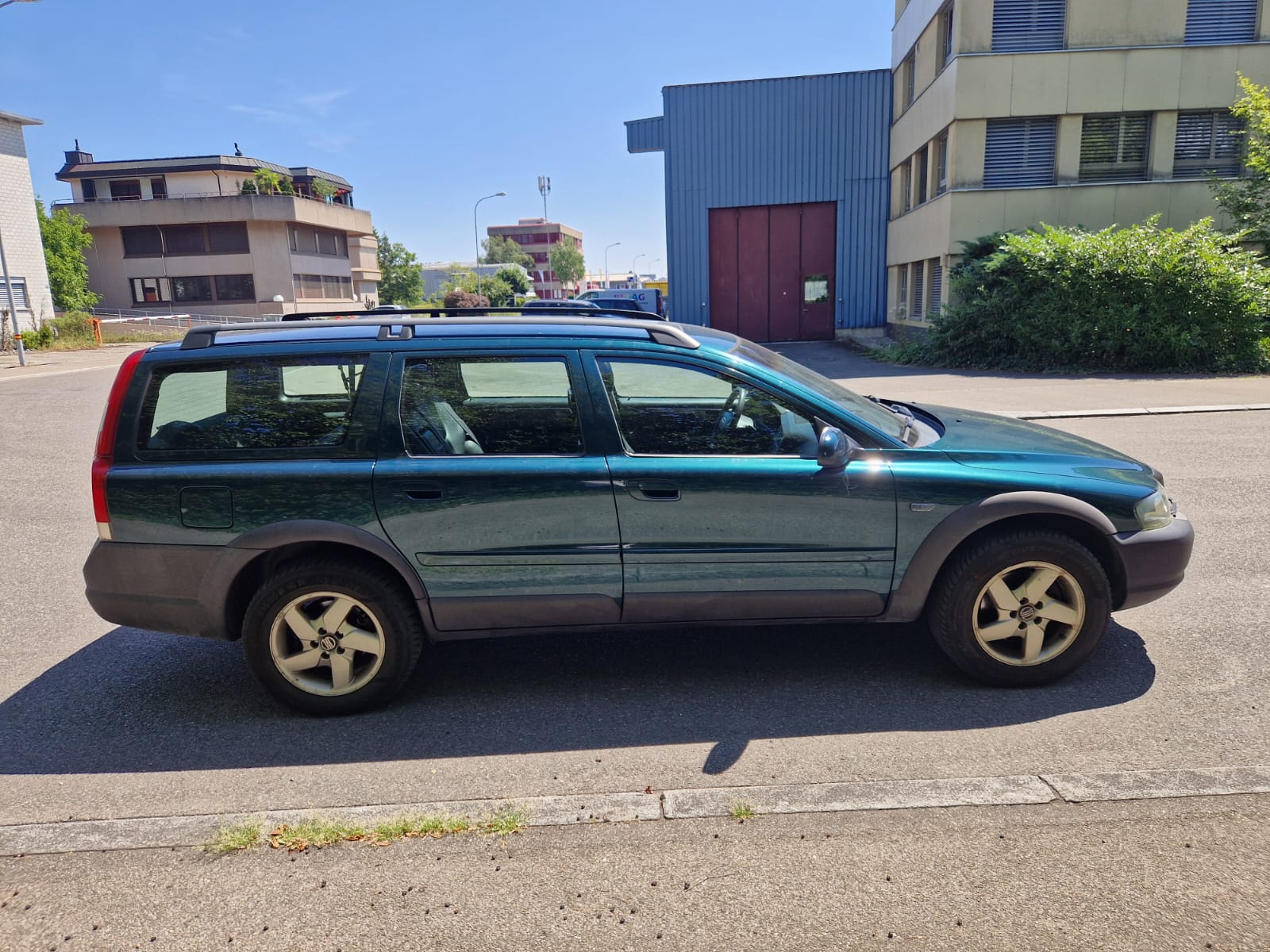 VOLVO V70 2.4T XC AWD-image-5
