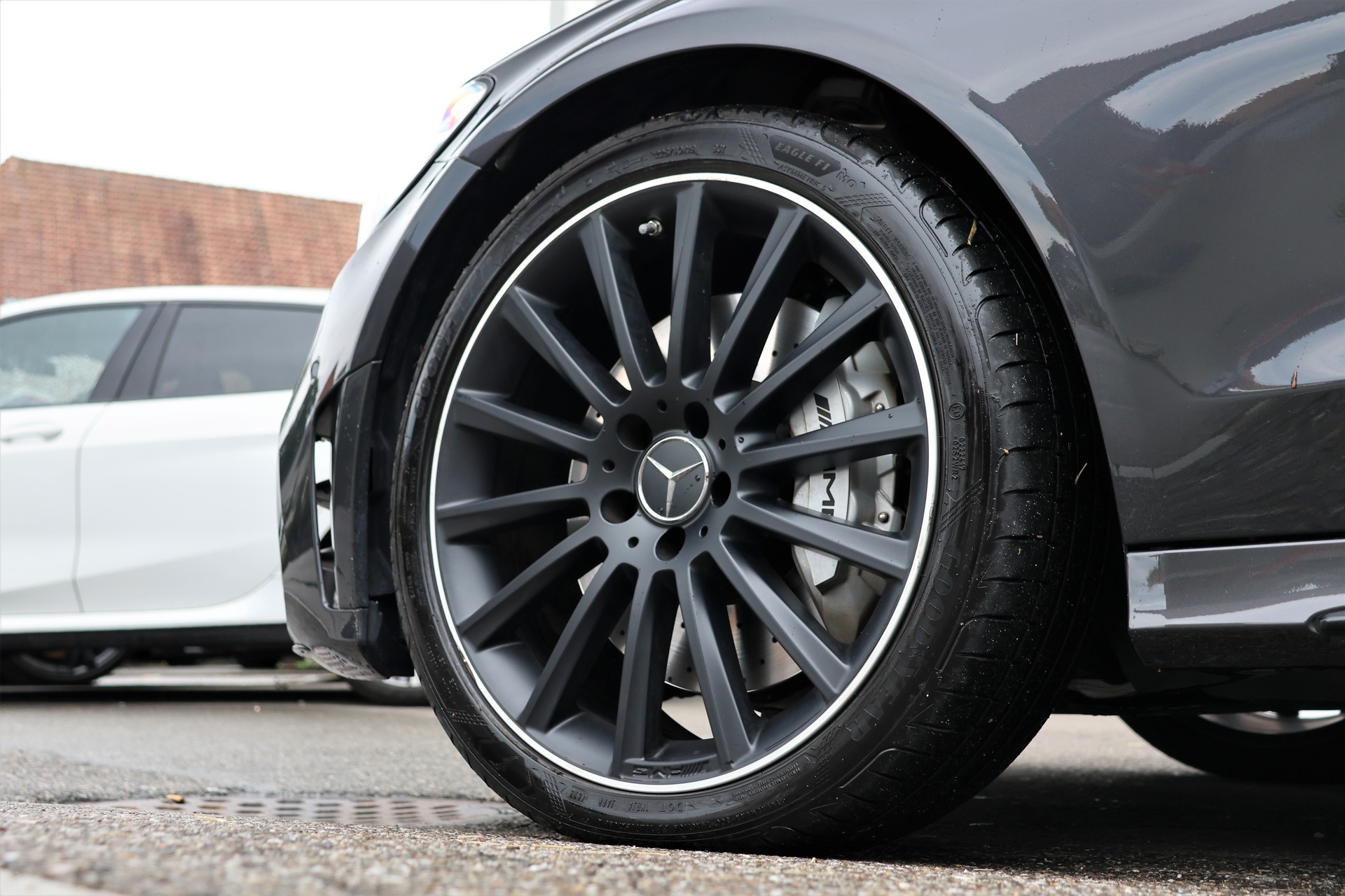MERCEDES-BENZ C 43 AMG 4Matic 9G-tronic (CH) *Performance*-image-7