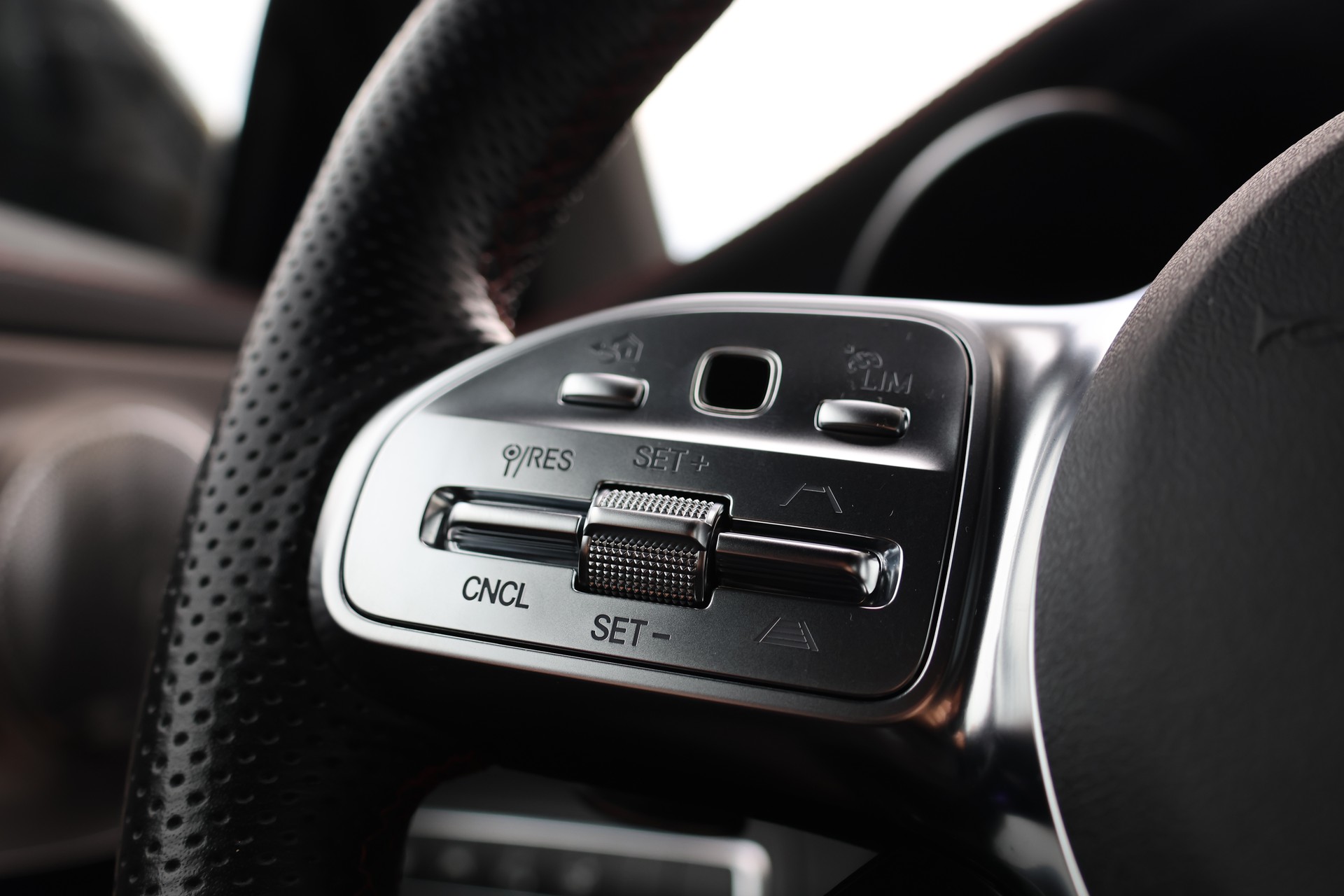 MERCEDES-BENZ C 43 AMG 4Matic 9G-tronic (CH) *Performance*-image-28