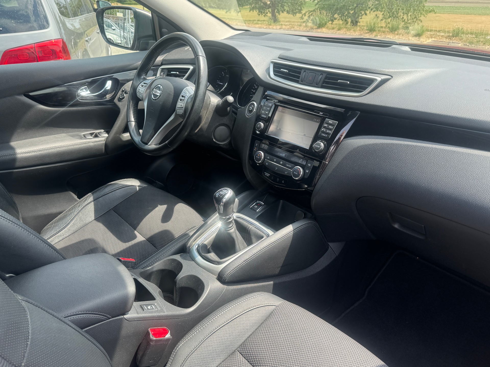 NISSAN Qashqai 1.6 dCi tekna ALL-MODE 4x4-image-8