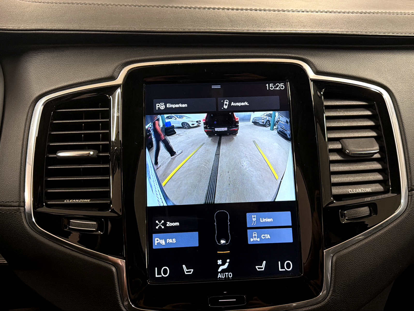VOLVO XC90 2.0 T8 TE Momentum 7P. AWD-image-13