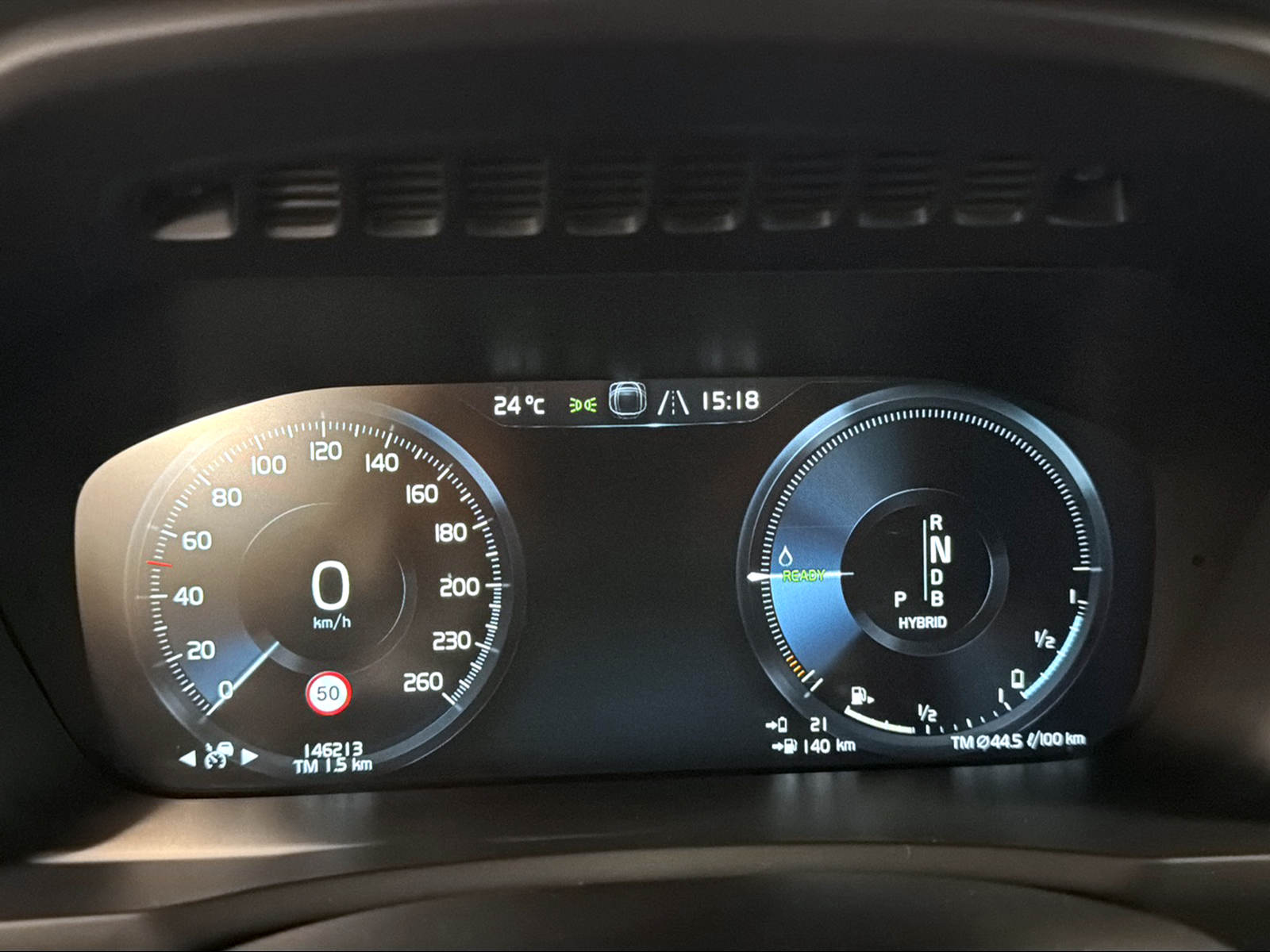 VOLVO XC90 2.0 T8 TE Momentum 7P. AWD-image-11