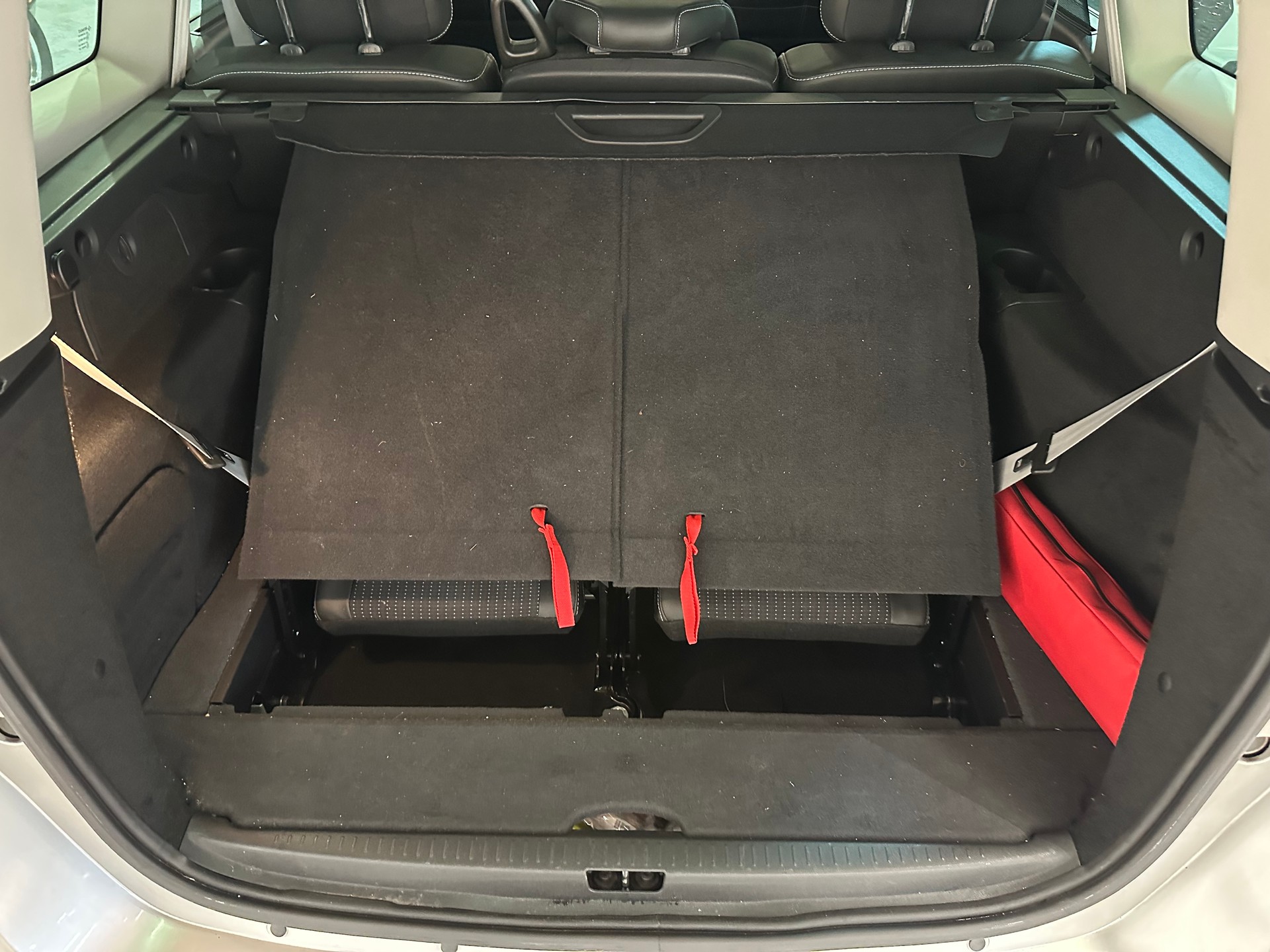 RENAULT Grand Scénic 1.2 16V Turbo Bose Edition/7-Plätzer/Vollausstattung/8 x Aluräder/Frisch ab MFK und Service-image-6