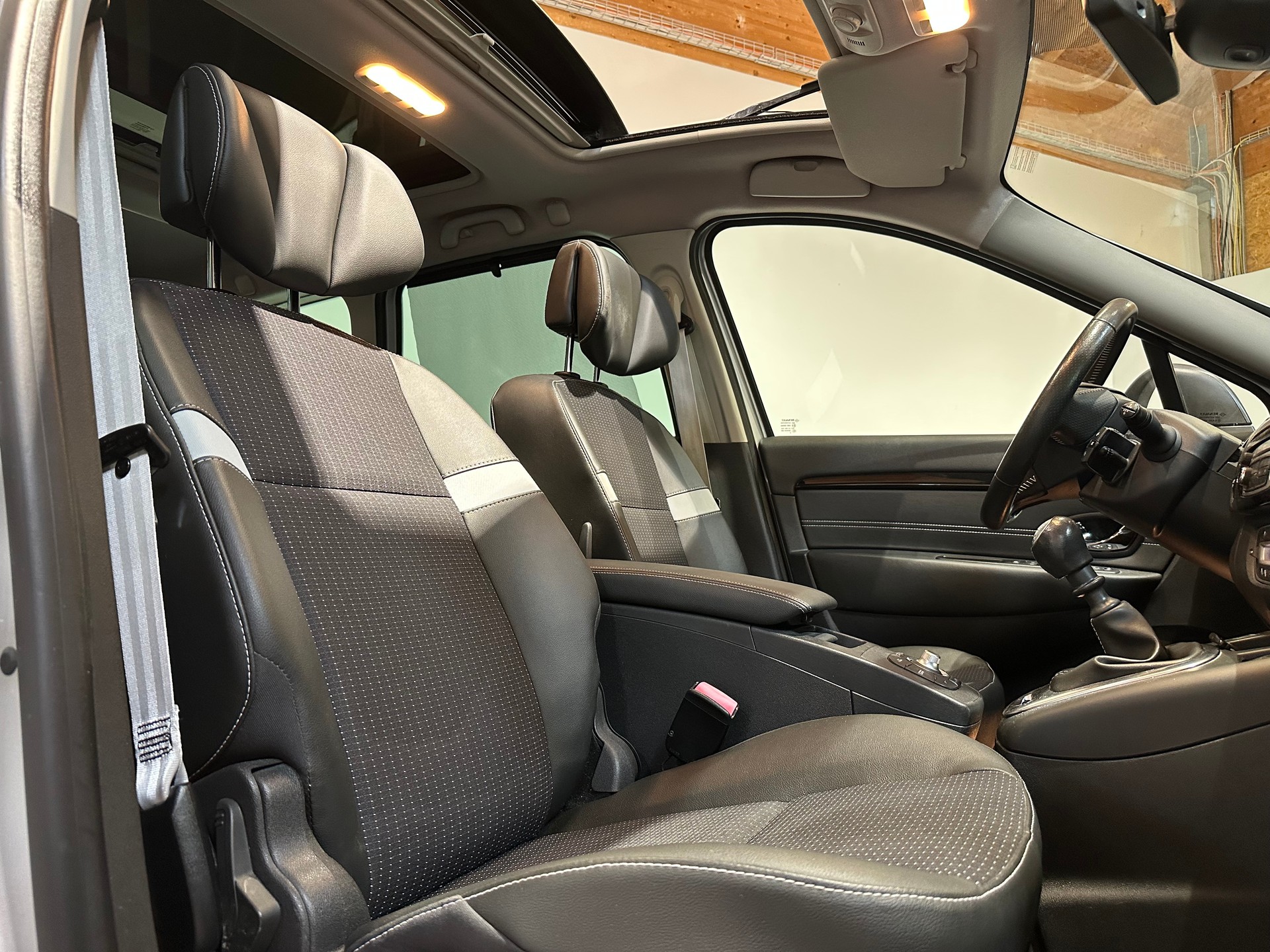 RENAULT Grand Scénic 1.2 16V Turbo Bose Edition/7-Plätzer/Vollausstattung/8 x Aluräder/Frisch ab MFK und Service-image-15