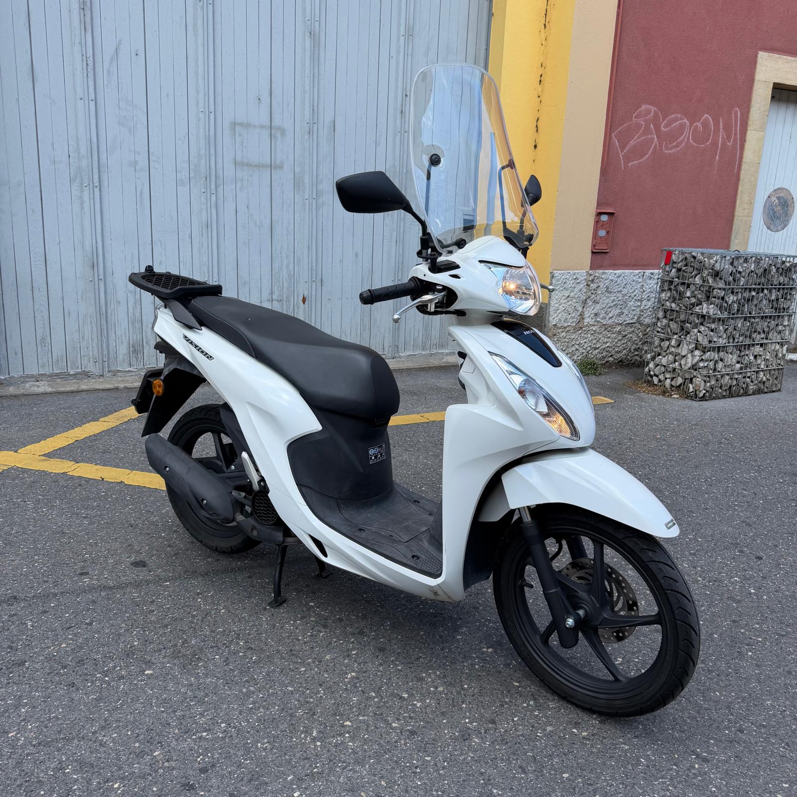 HONDA NSC Vision 110-showroom-element-1