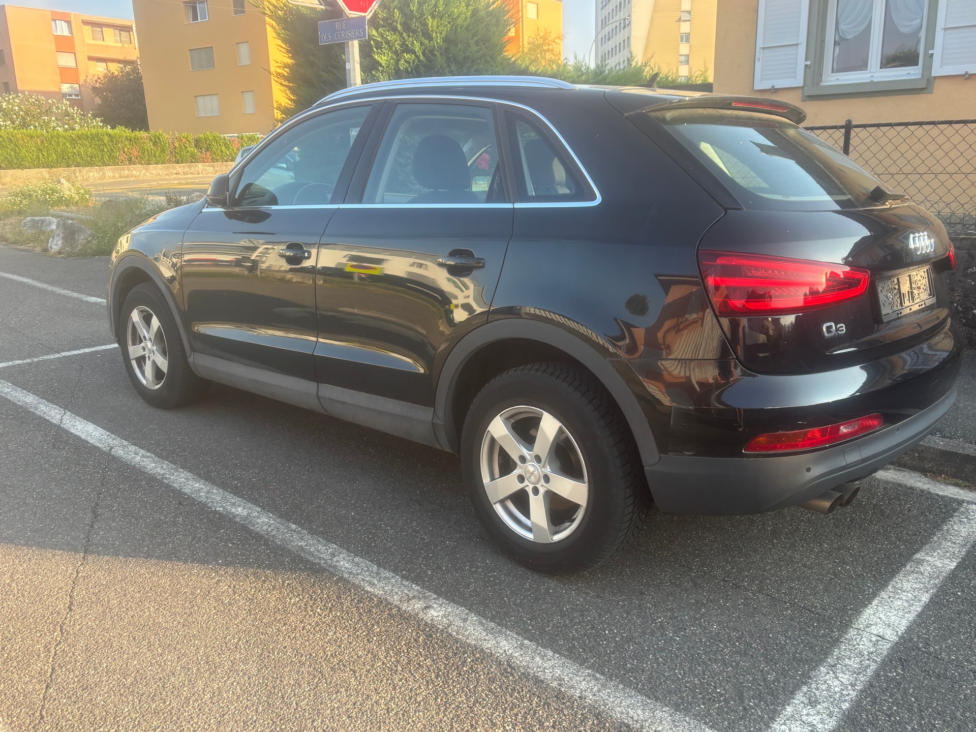 AUDI Q3 1.4 TFSI Start S-tronic-image-6
