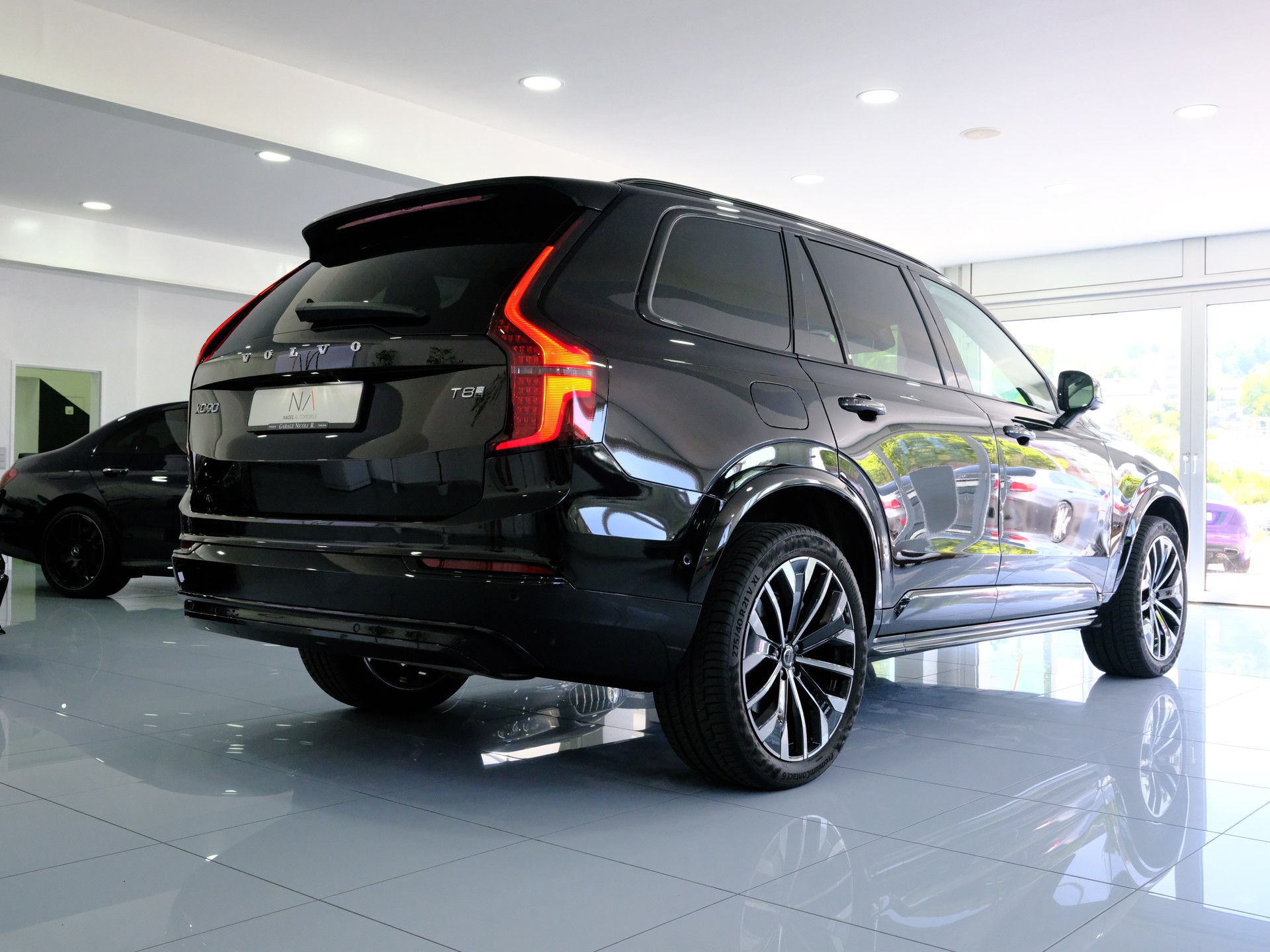 VOLVO XC90 T8 eAWD PluginHybrid Plus Dark Geartronic-image-6