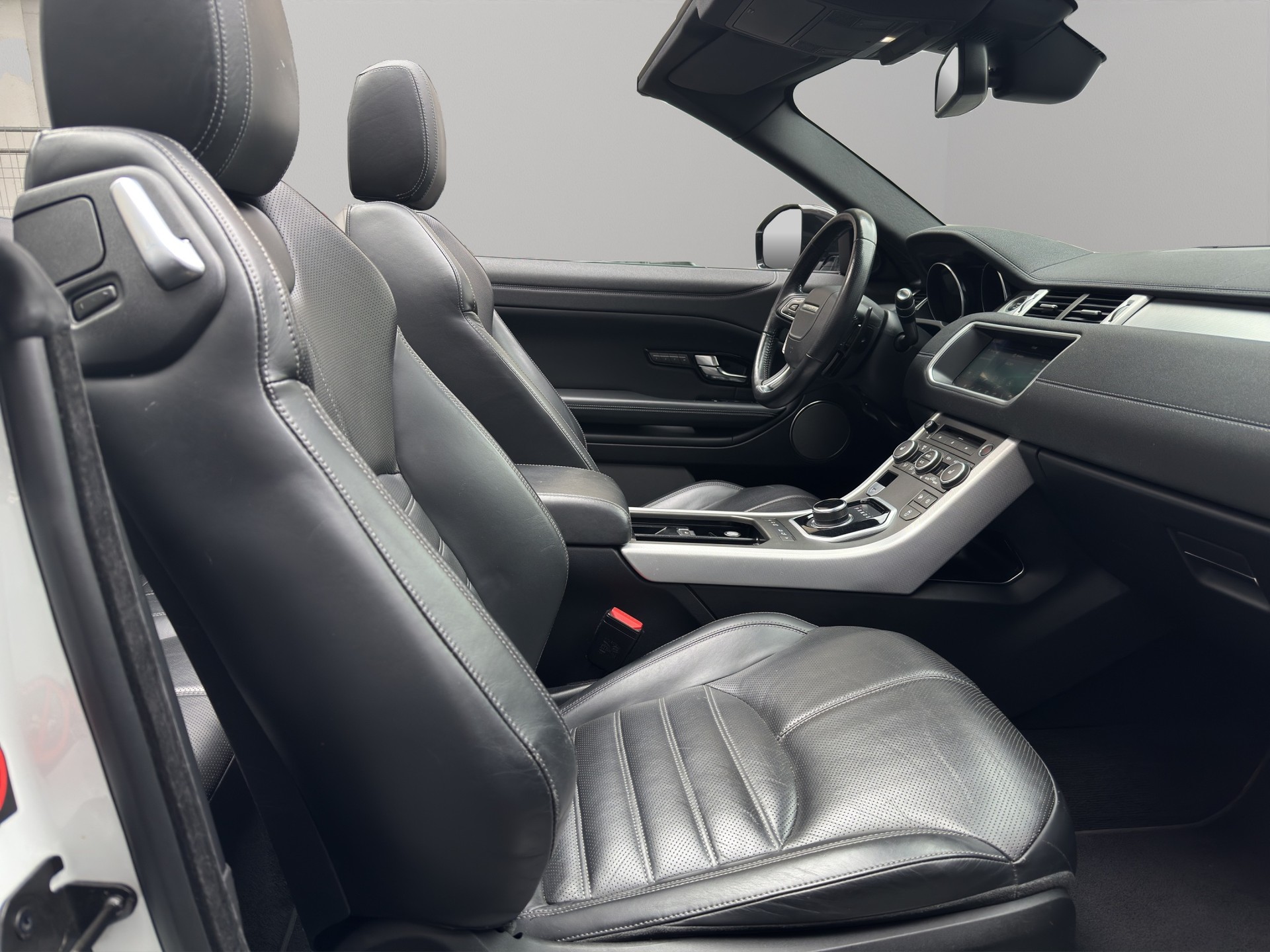 LAND ROVER Range Rover Evoque Convertible 2.0 Si4 HSE Dynamic-image-13