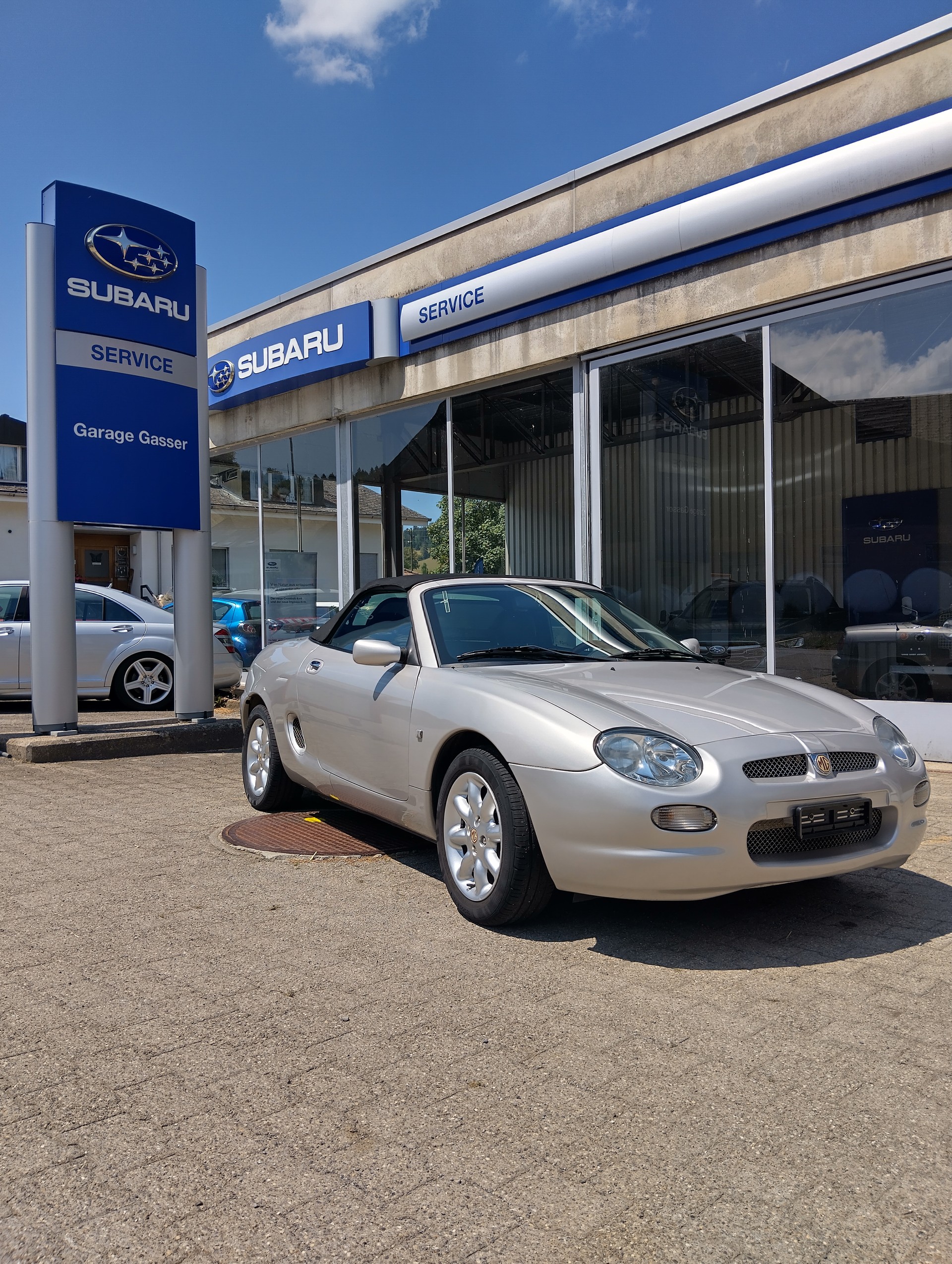 MG MGF 1.8i-image-1