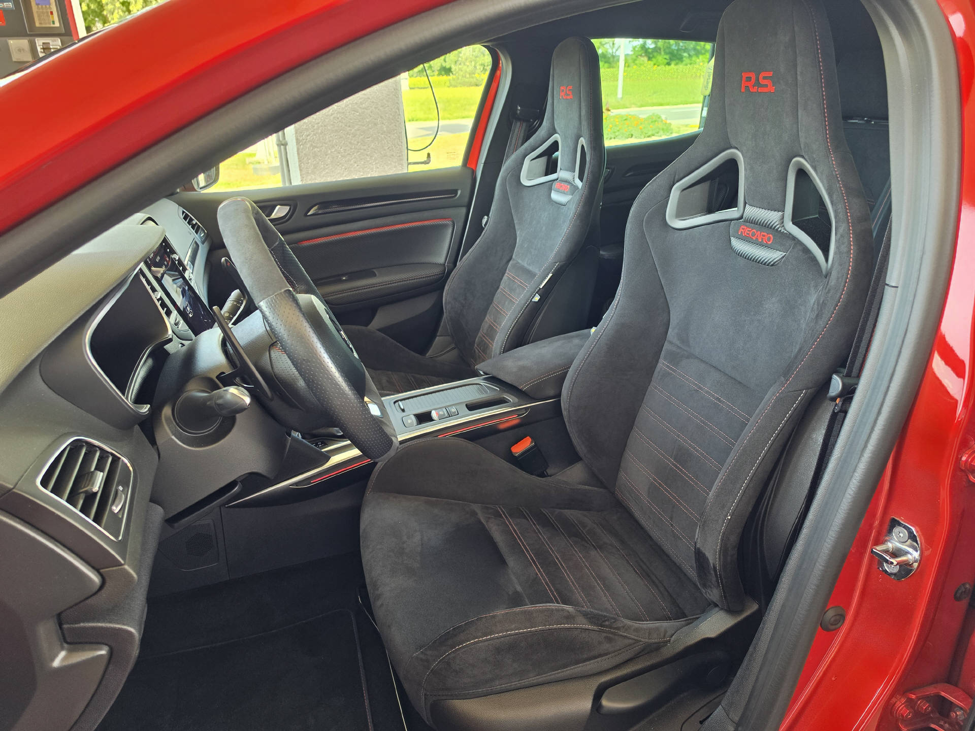 RENAULT Mégane Sport 1.8 T Trophy EDC-image-10