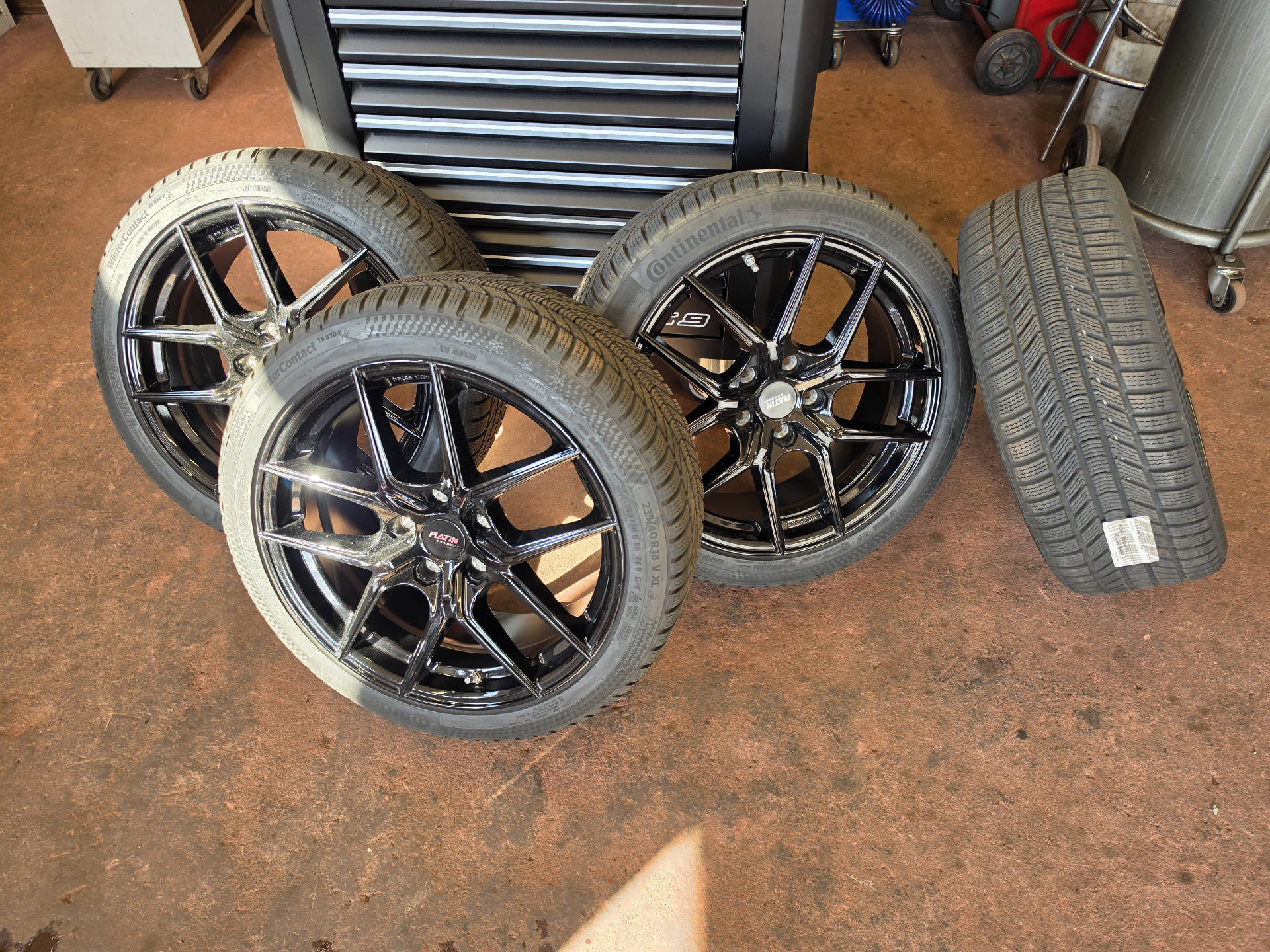 RENAULT Mégane Sport 1.8 T Trophy EDC-image-24