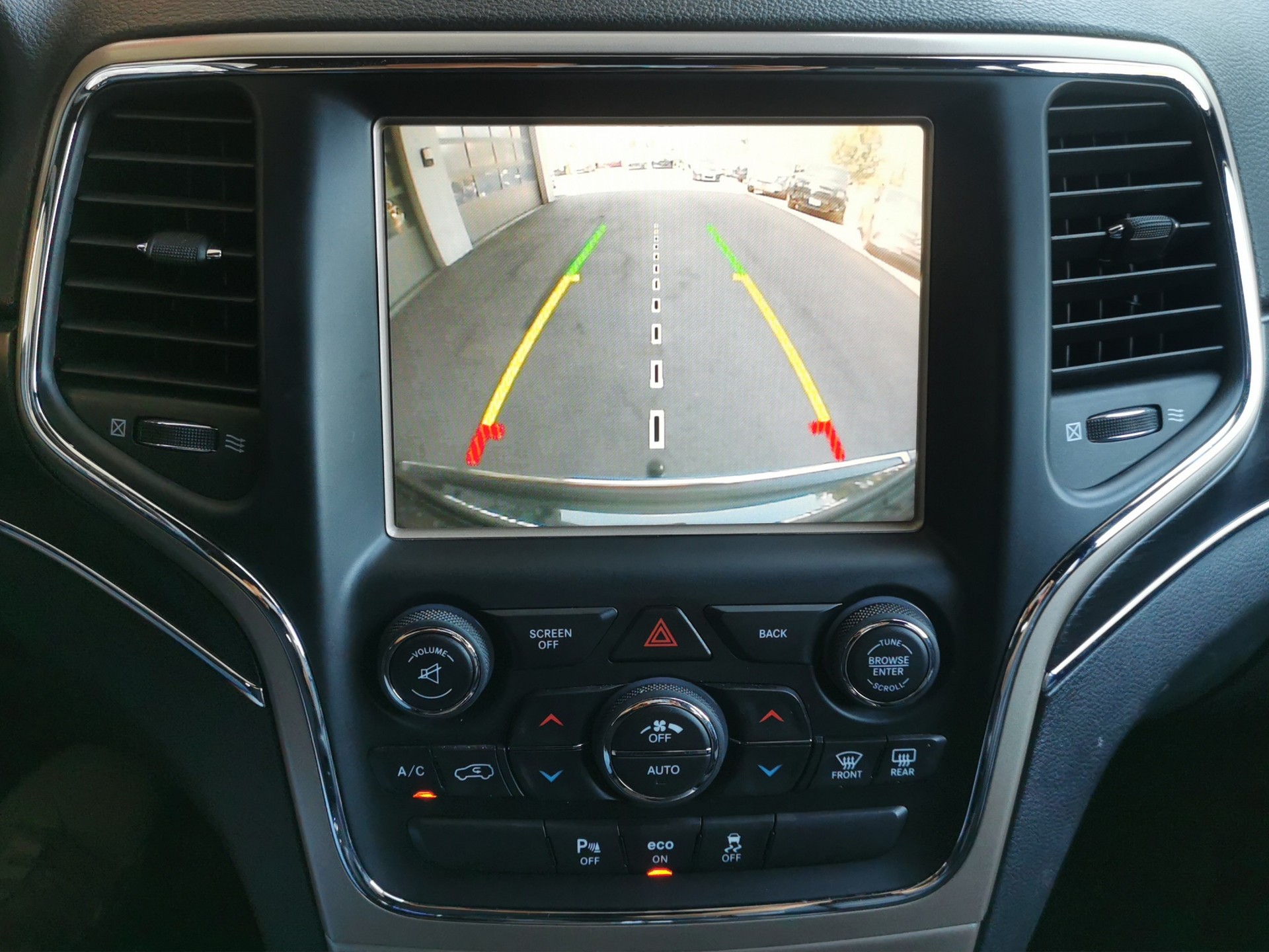 JEEP Grand Cherokee 3.0 CRD Limited Automatic-image-18