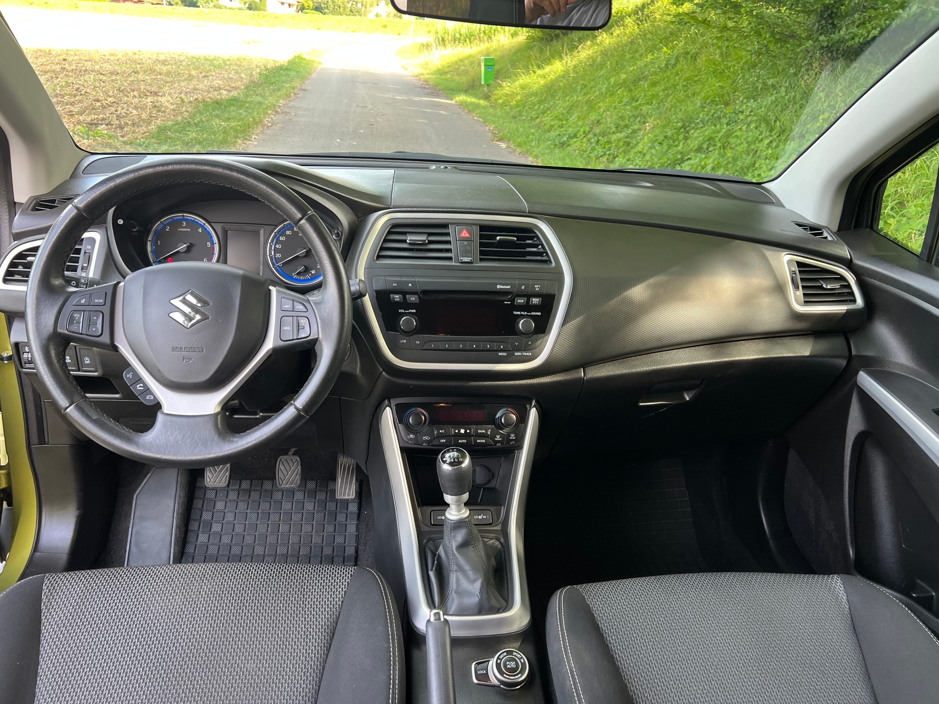 SUZUKI SX4 S-Cross 1.6 TD Sergio Cellano Top 4WD-image-10