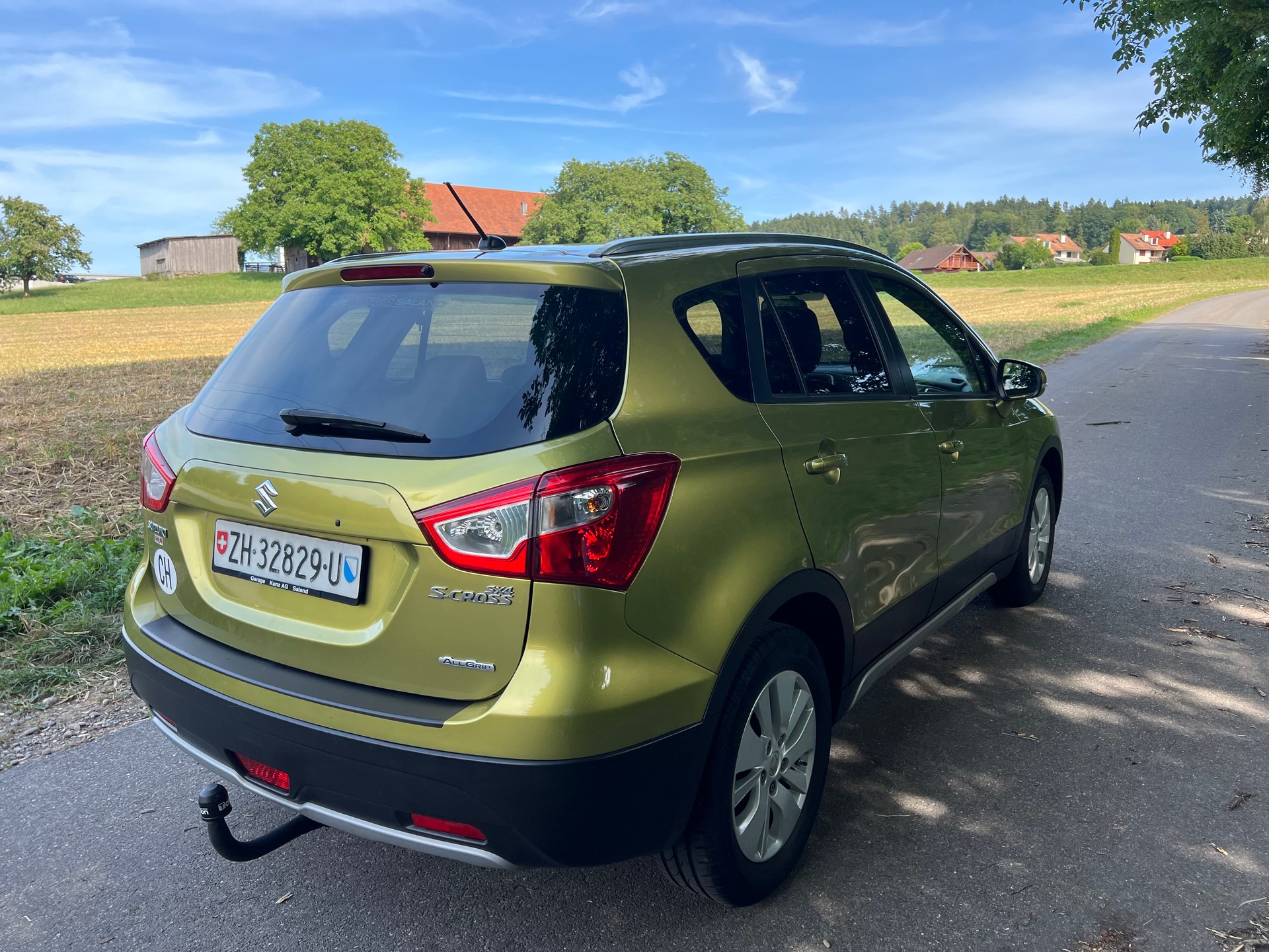 SUZUKI SX4 S-Cross 1.6 TD Sergio Cellano Top 4WD-image-4