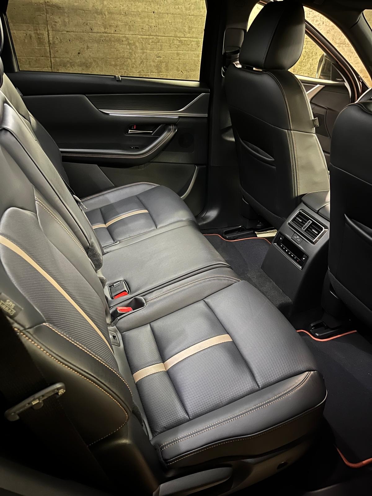 MAZDA 3.3 D Homura Plus-image-4