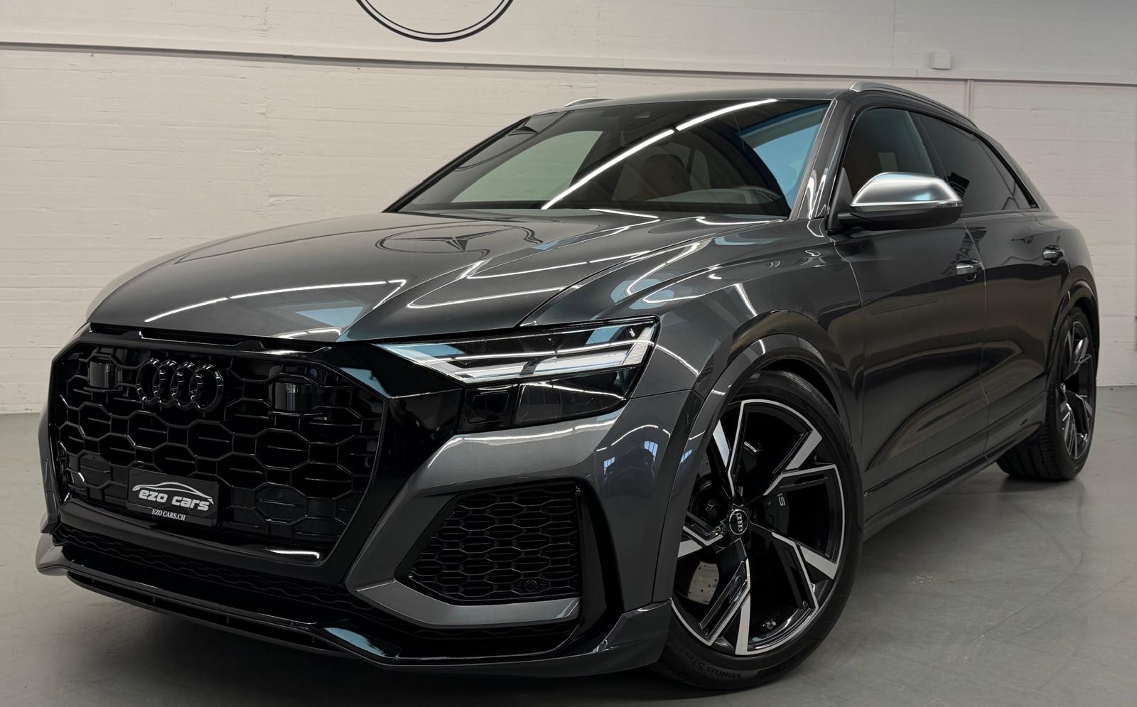 AUDI RSQ8 Limited Grey&Black Performance quattro tiptronic 2Jahre Garantie-showroom-element-2