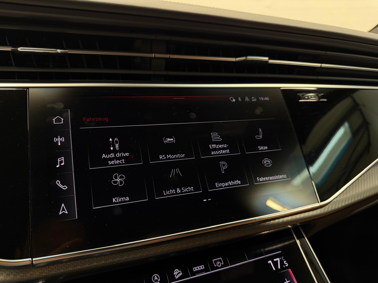 AUDI RSQ8 Limited Grey&Black Performance quattro tiptronic 2Jahre Garantie-image-25