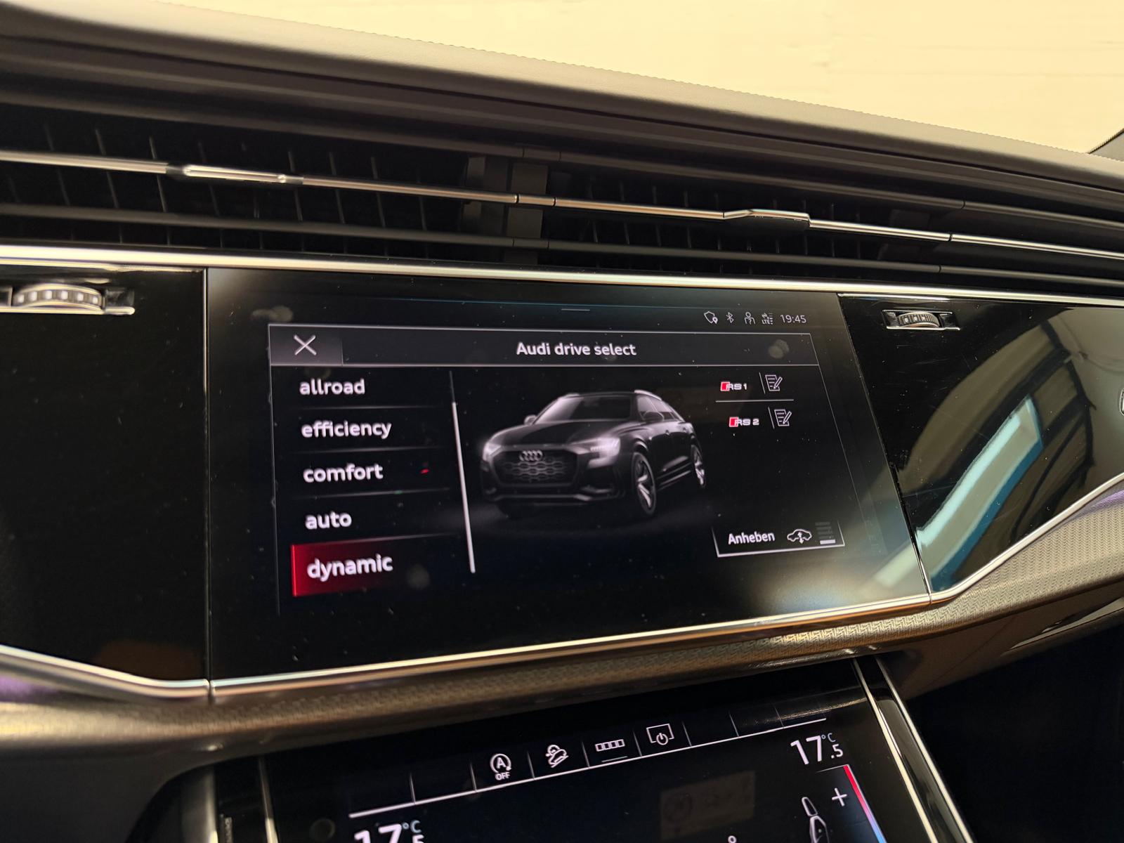 AUDI RSQ8 Limited Grey&Black Performance quattro tiptronic 2Jahre Garantie-image-21