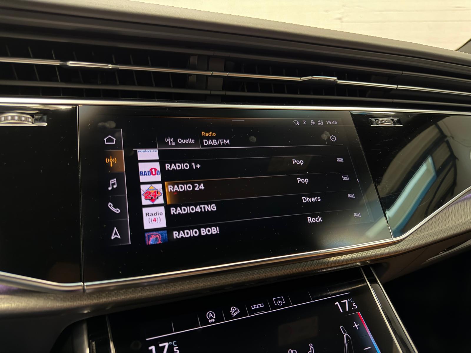 AUDI RSQ8 Limited Grey&Black Performance quattro tiptronic 2Jahre Garantie-image-23