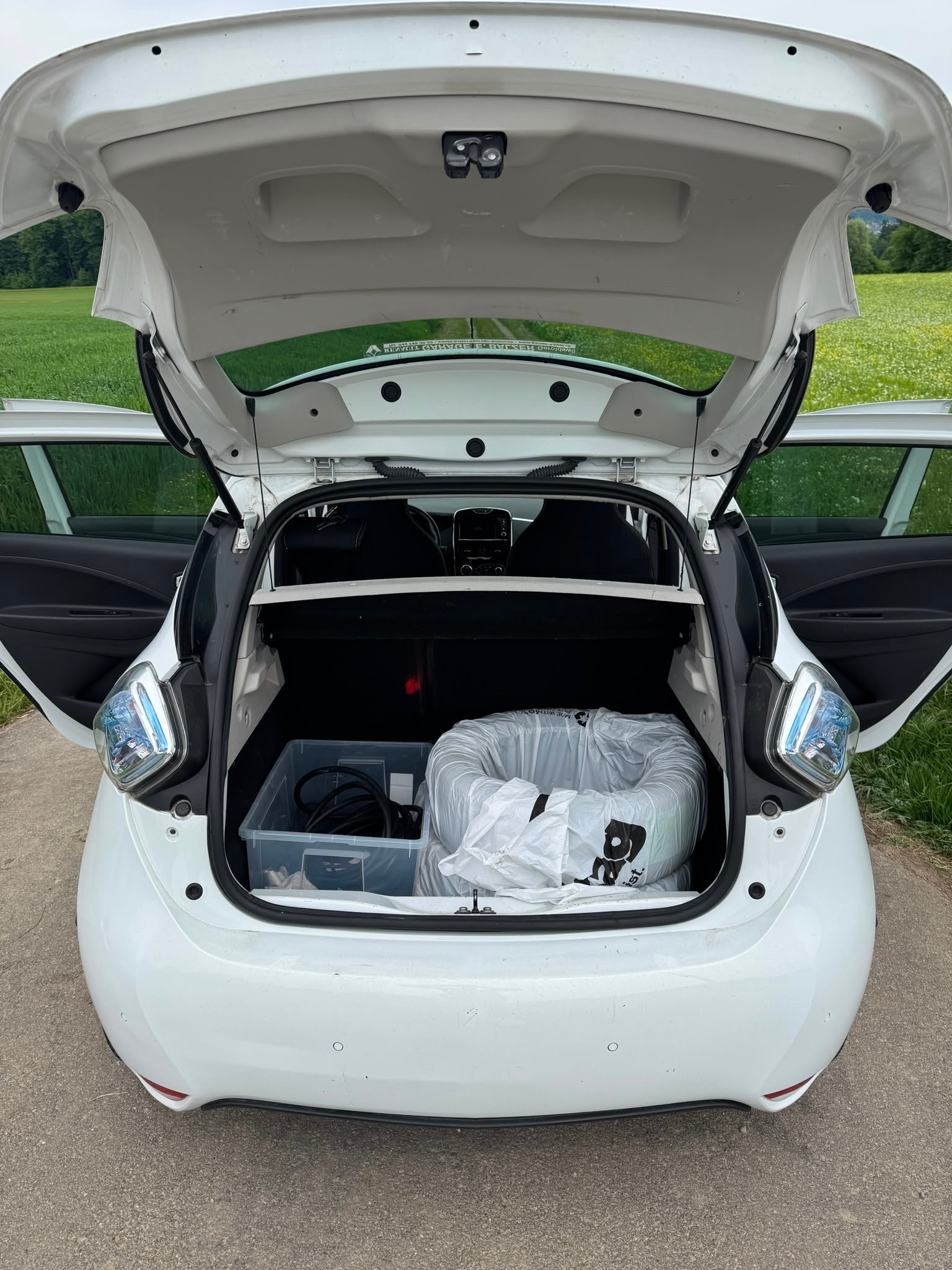 RENAULT ZOE-image-2