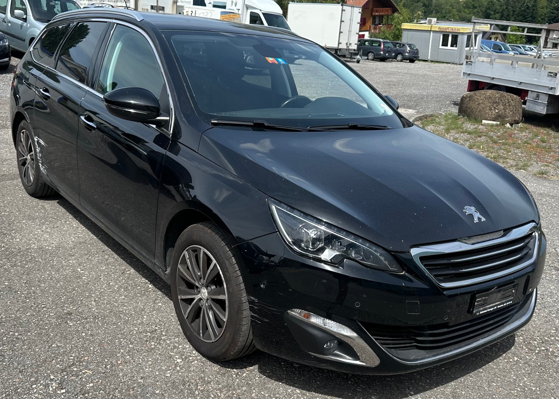 PEUGEOT 308 SW 1.2 THP Active-image-9
