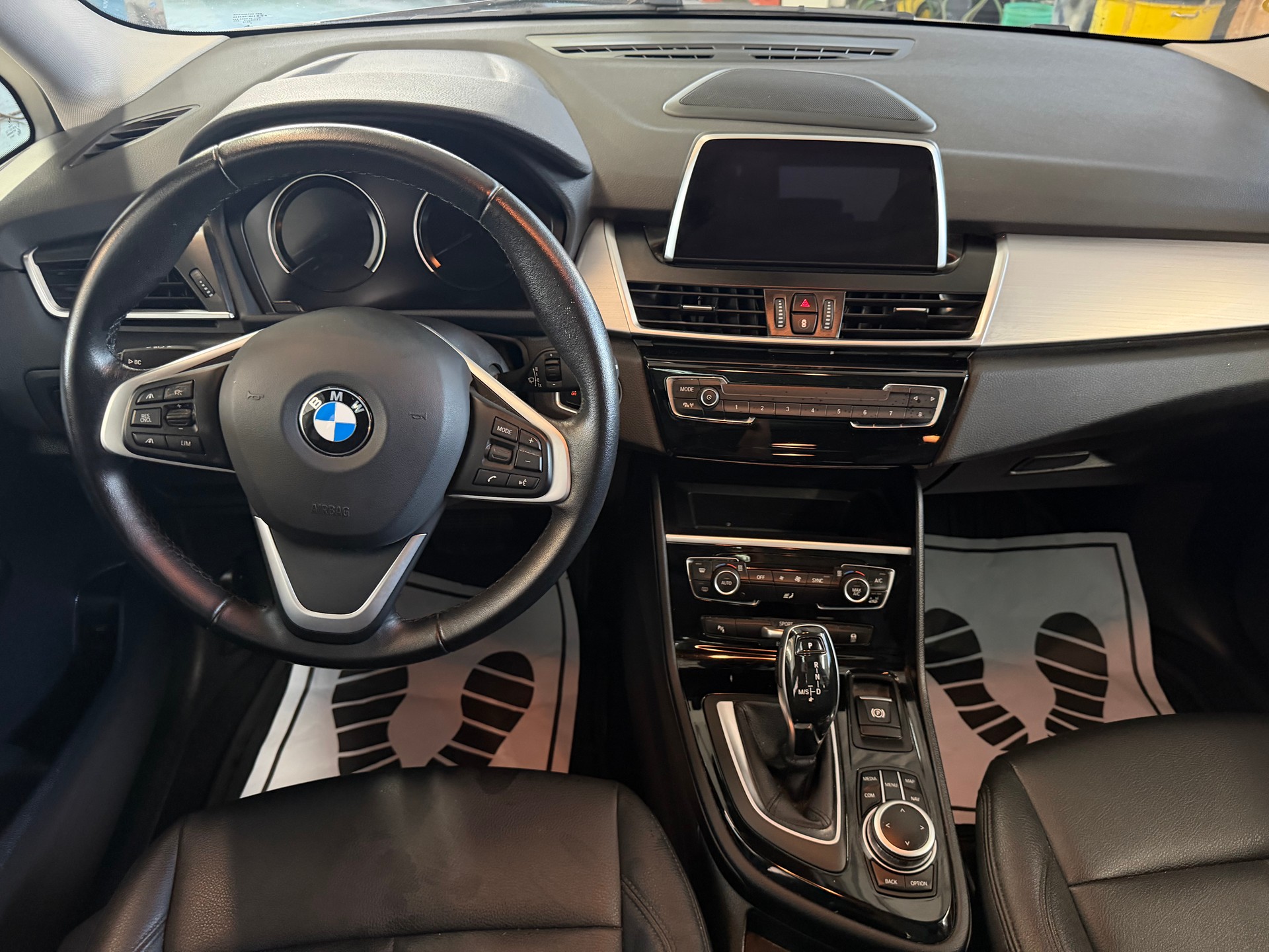 BMW 220d xDrive Gran Tourer Steptronic | CH-Auto | Frisch MFK | Frisch Service | 7-Plätzer | AHK-image-13