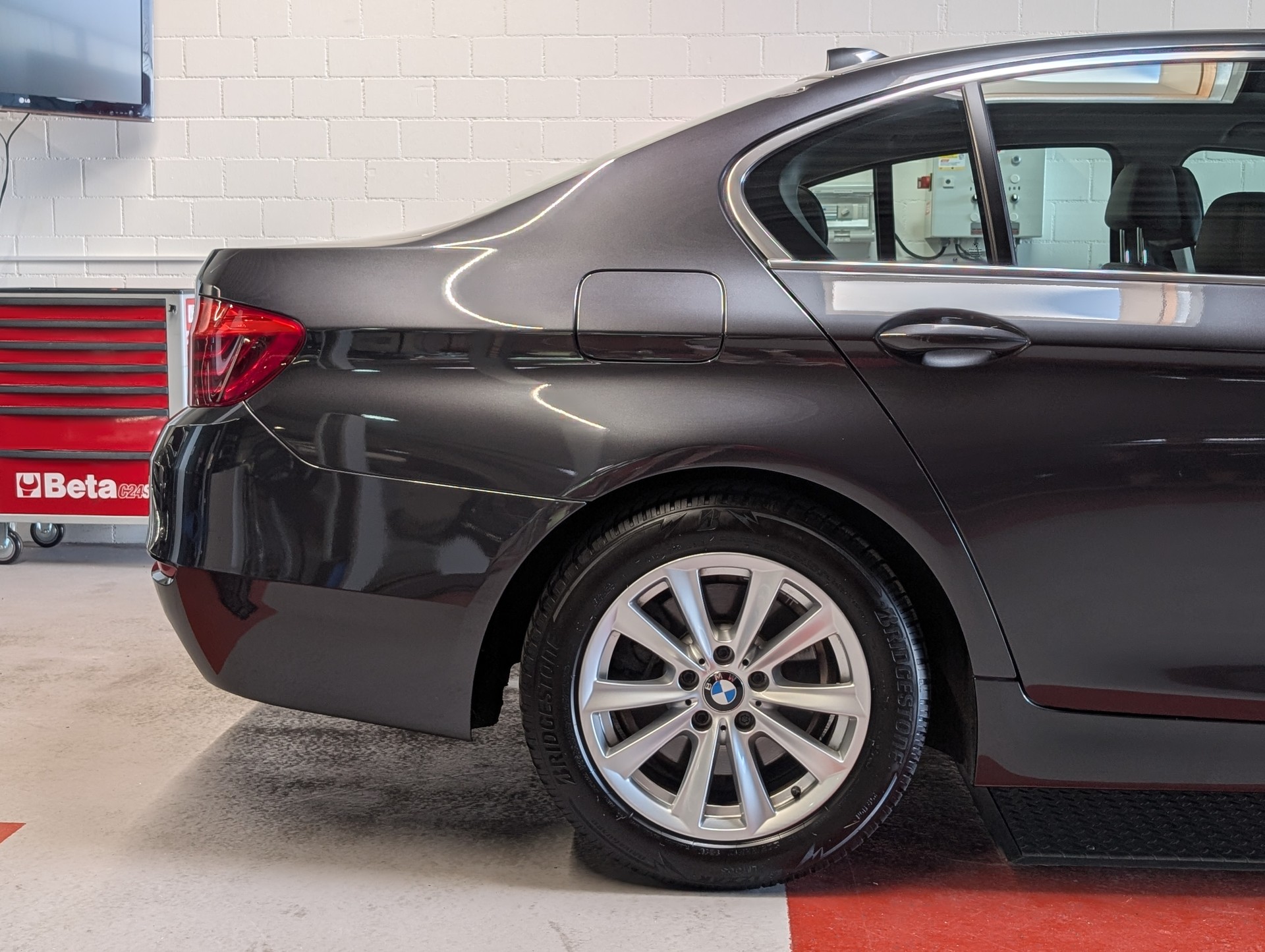 BMW 520d xDrive-image-9