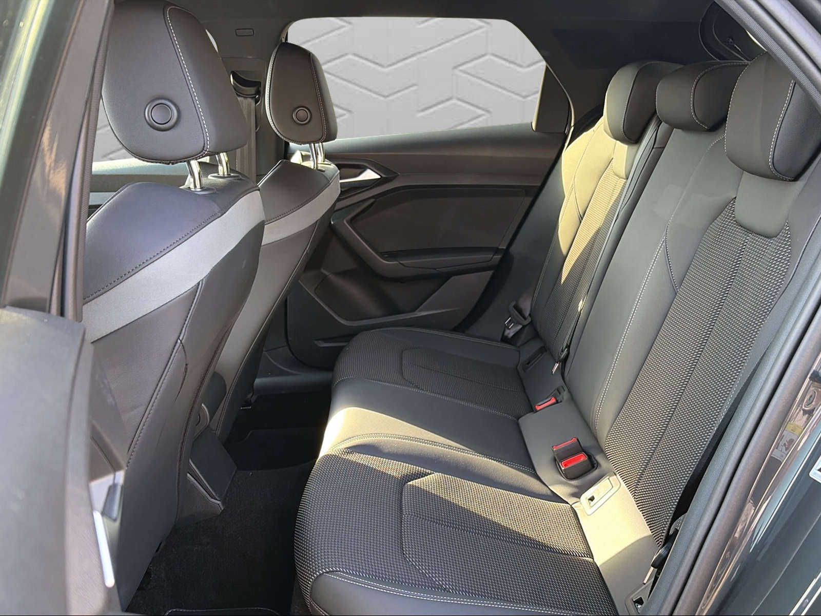 AUDI A1 Sportback 30 TFSI Attraction S-tronic-image-15