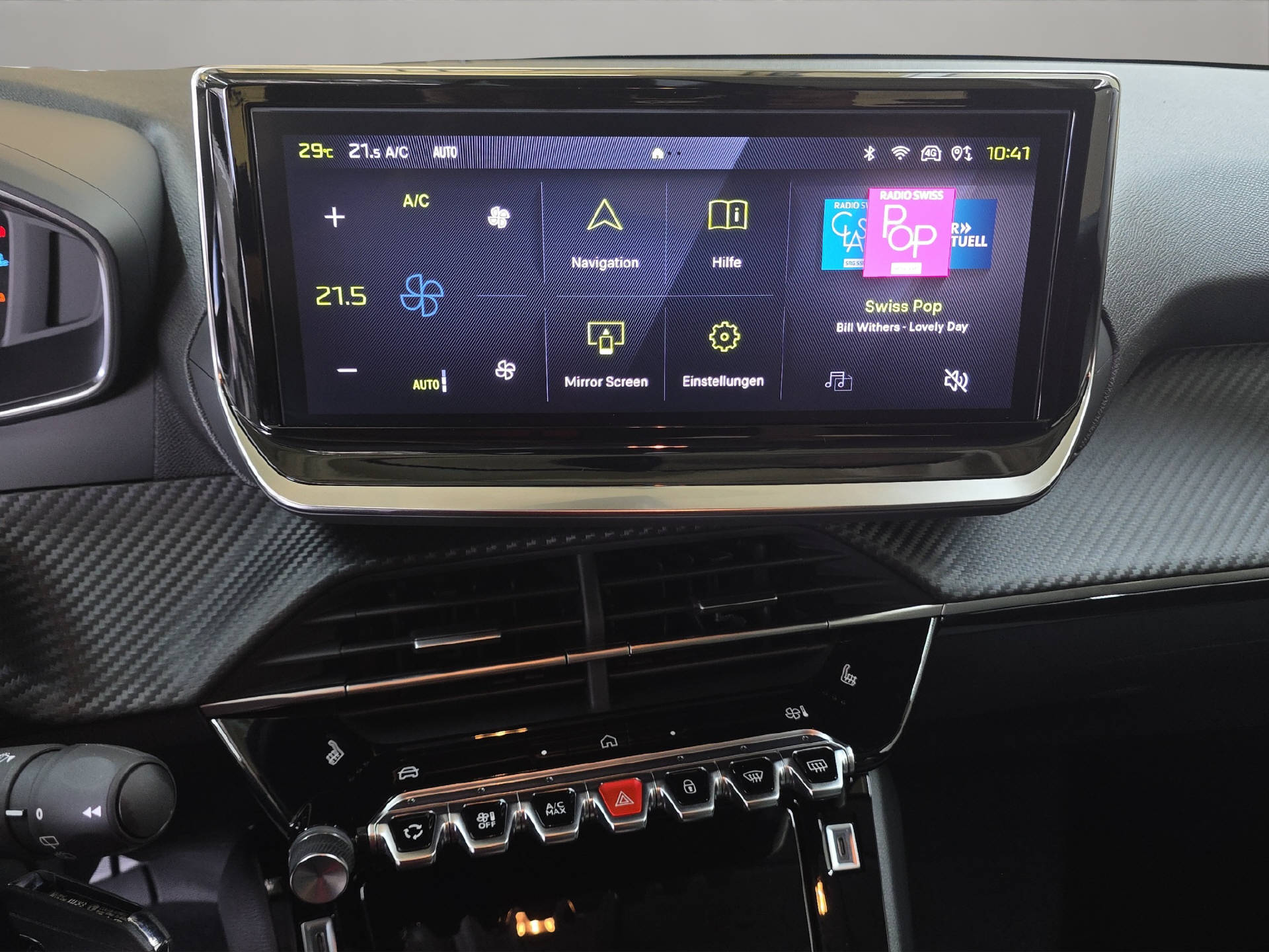 PEUGEOT 208 1.2 Hybrid Allure-image-8