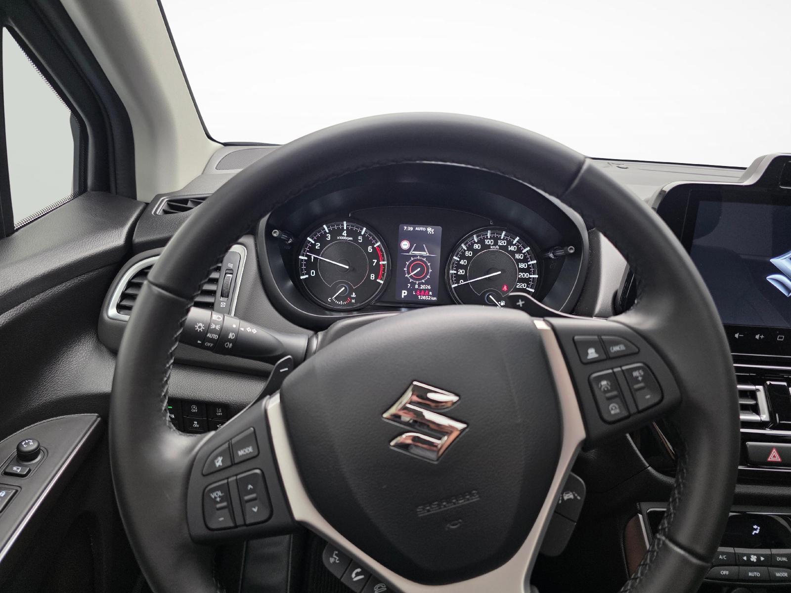 SUZUKI S-Cross 1.4 T Compact Top Hybrid 4x4-image-7