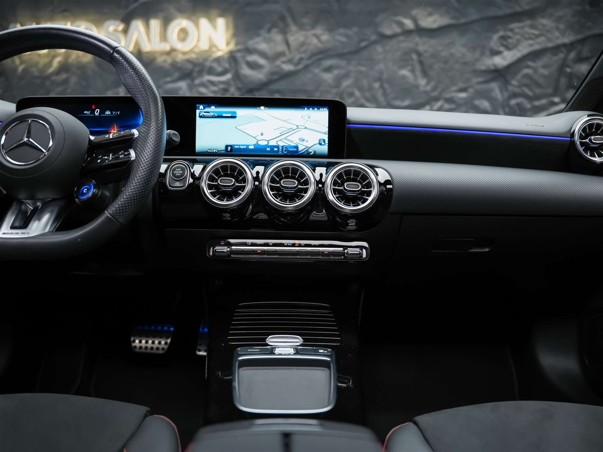 MERCEDES-BENZ A 35 AMG 4Matic 8G-DCT *Panorama*Assistenten*Multibeam-LED*-image-19
