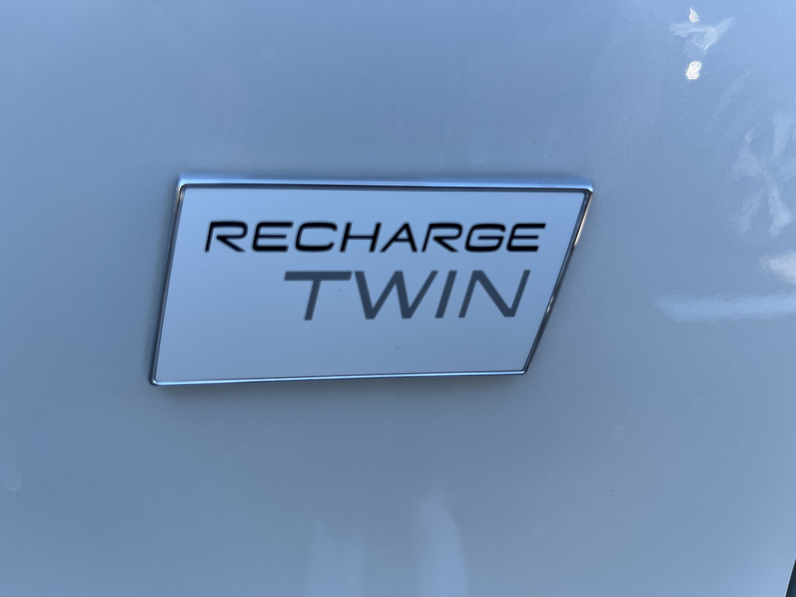VOLVO XC40 E80 Twin Plus AWD-image-19
