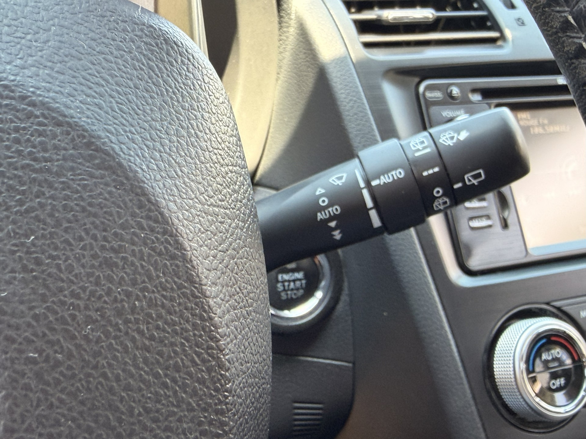 SUBARU XV 2.0 Swiss Two AWD CVT-image-15