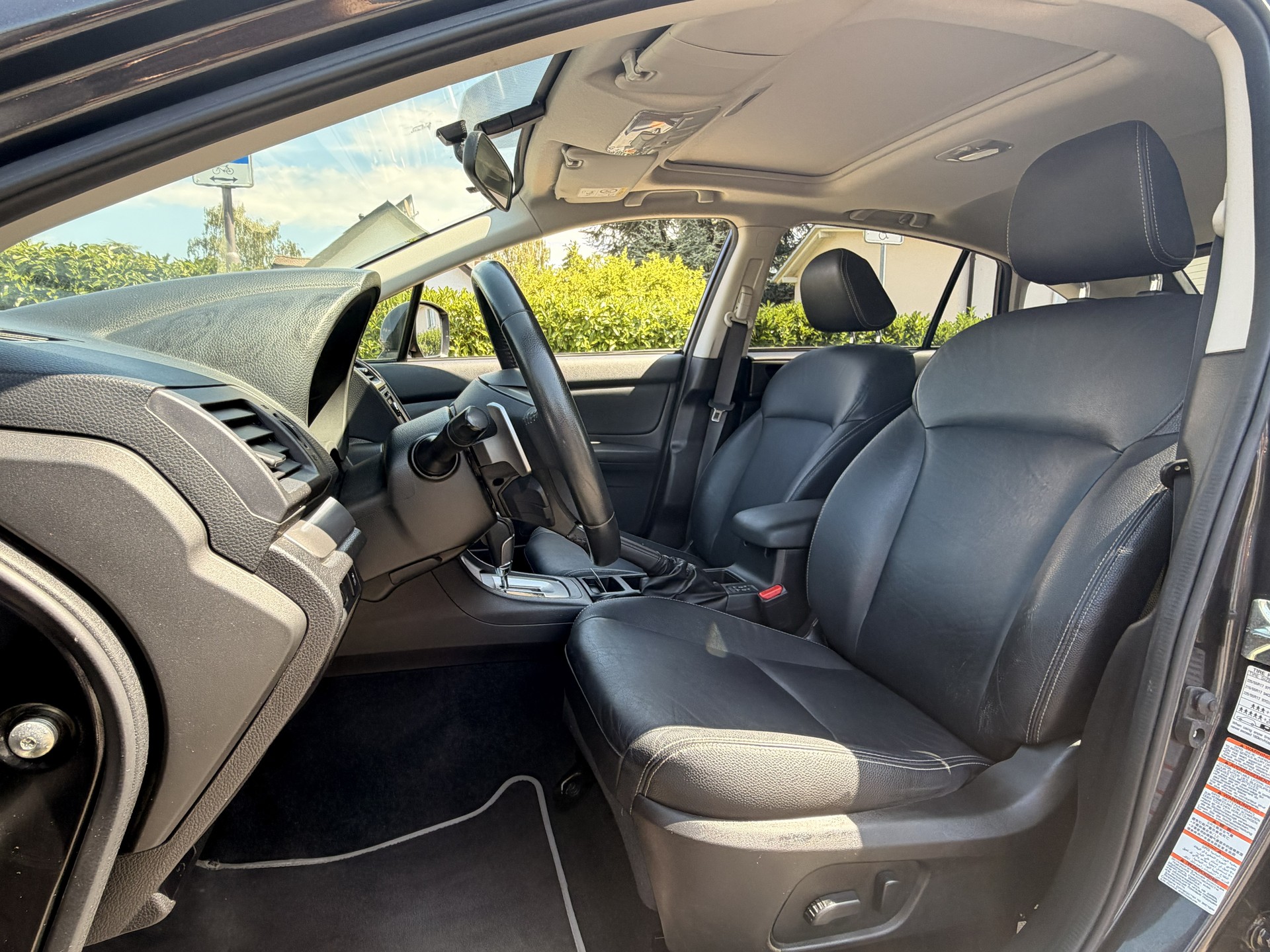 SUBARU XV 2.0 Swiss Two AWD CVT-image-17