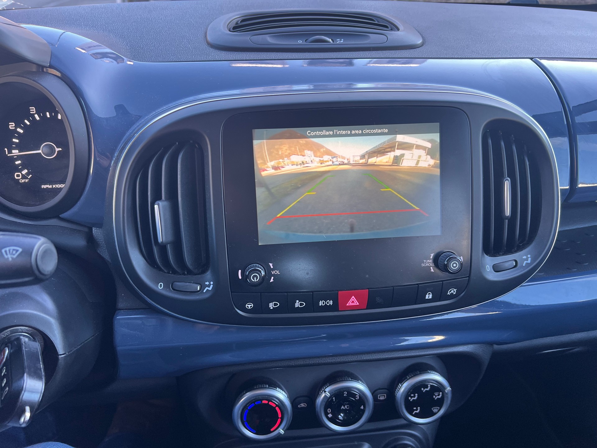FIAT FIAT 500L Wagon 1.6 JTD Lounge-image-10