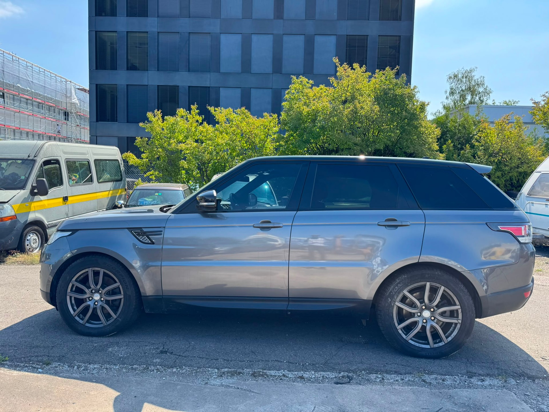 LAND ROVER Range Rover Sport 4.4 SDV8 HSE Automatic-image-4