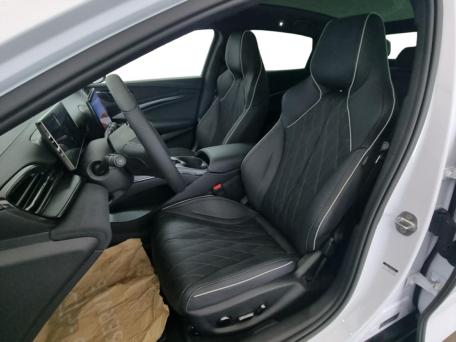BYD Seal 82,2 kWh Excellence AWD-image-5