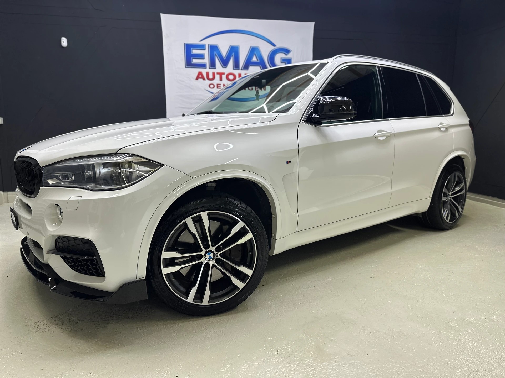 BMW X5 xDrive M50d Steptronic-image-2