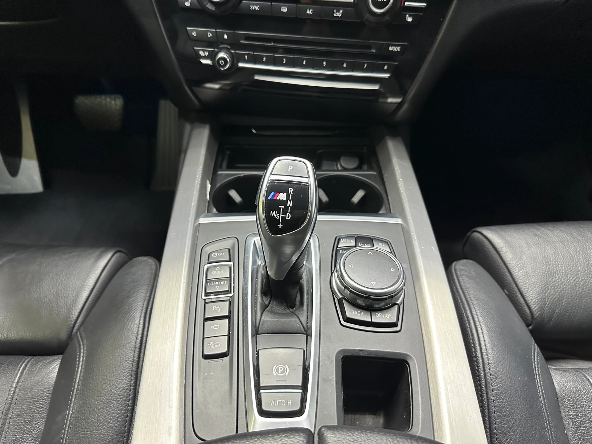 BMW X5 xDrive M50d Steptronic-image-13