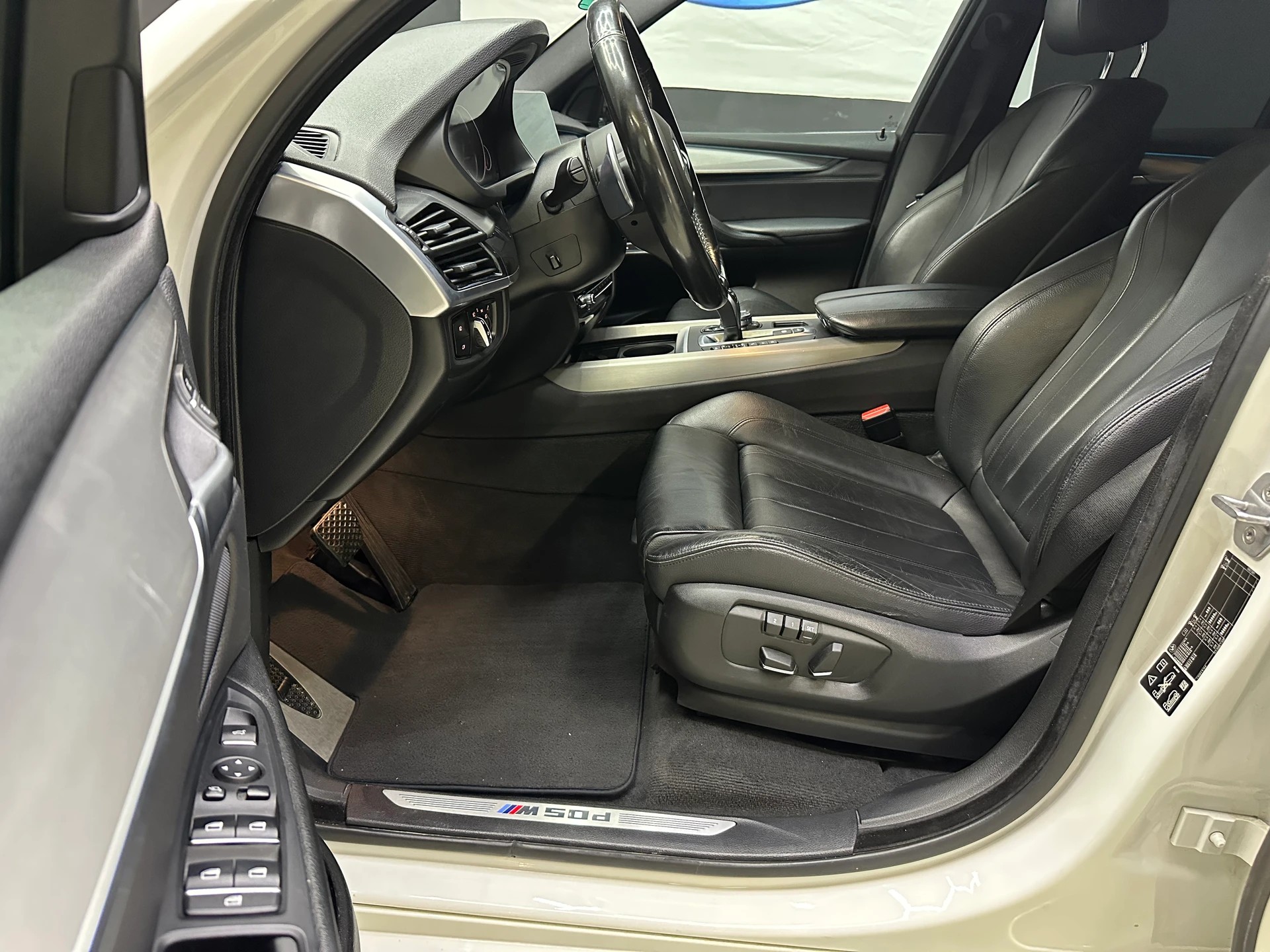 BMW X5 xDrive M50d Steptronic-image-7