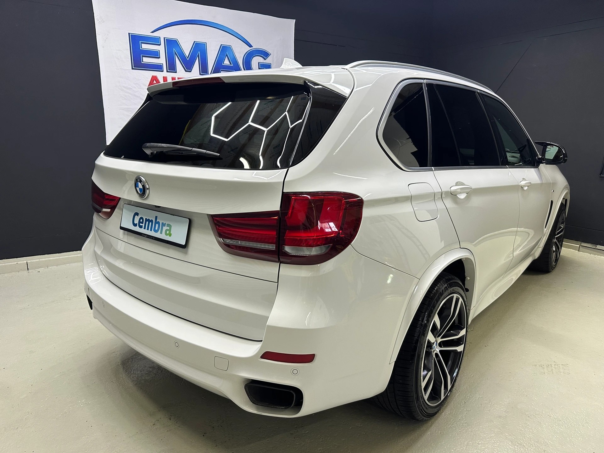 BMW X5 xDrive M50d Steptronic-image-5