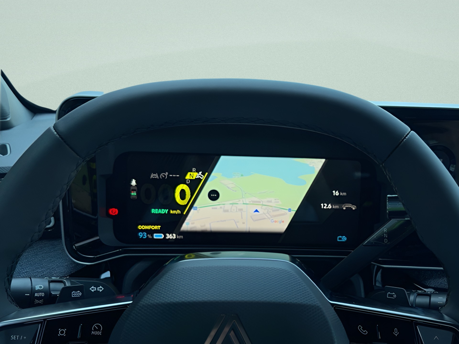 RENAULT R5 E-Tech Comfort Range 52 kWh Techno-image-10