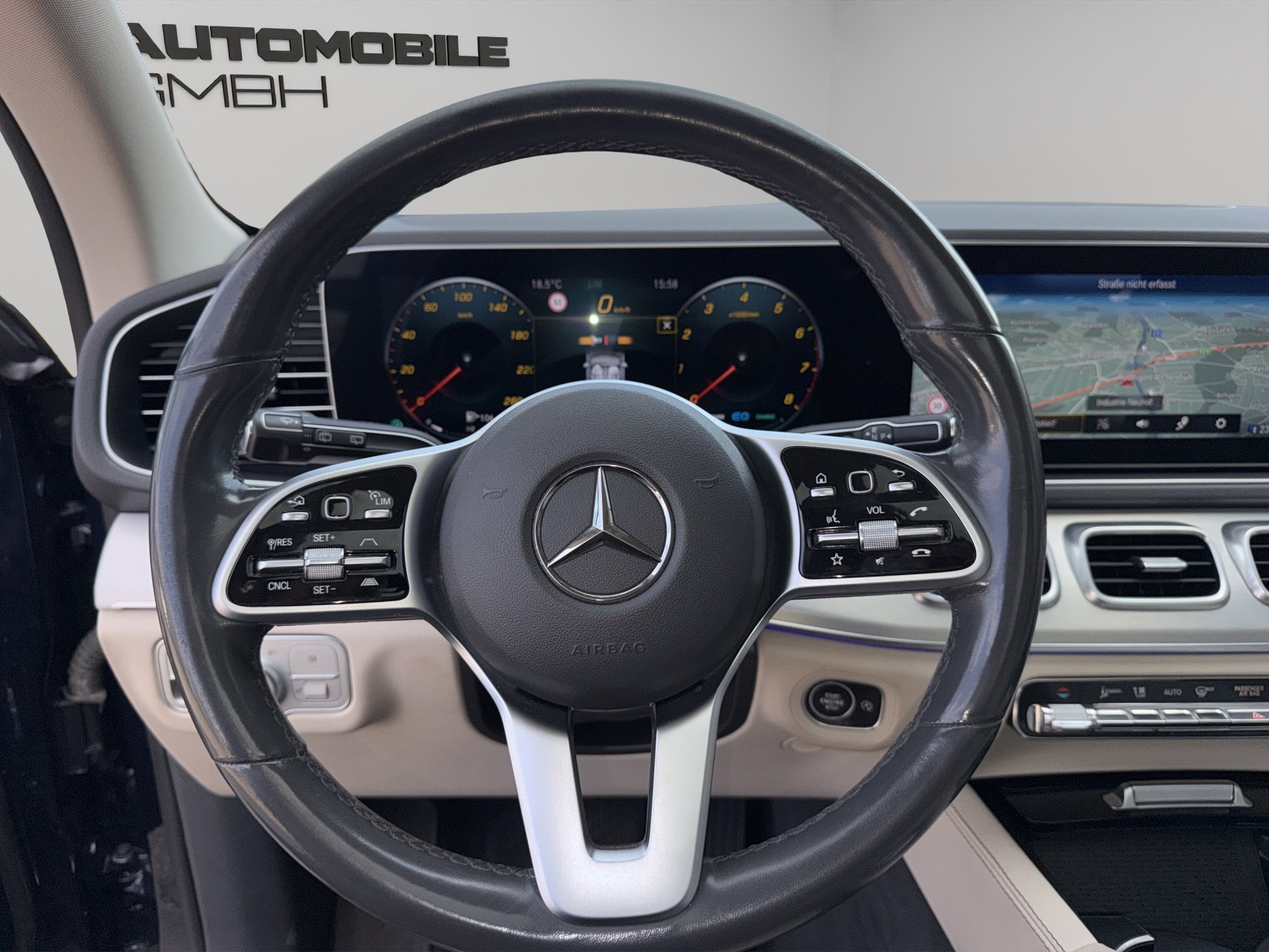 MERCEDES-BENZ GLE 450 4Matic AMG Line 9G-Tronic-image-8