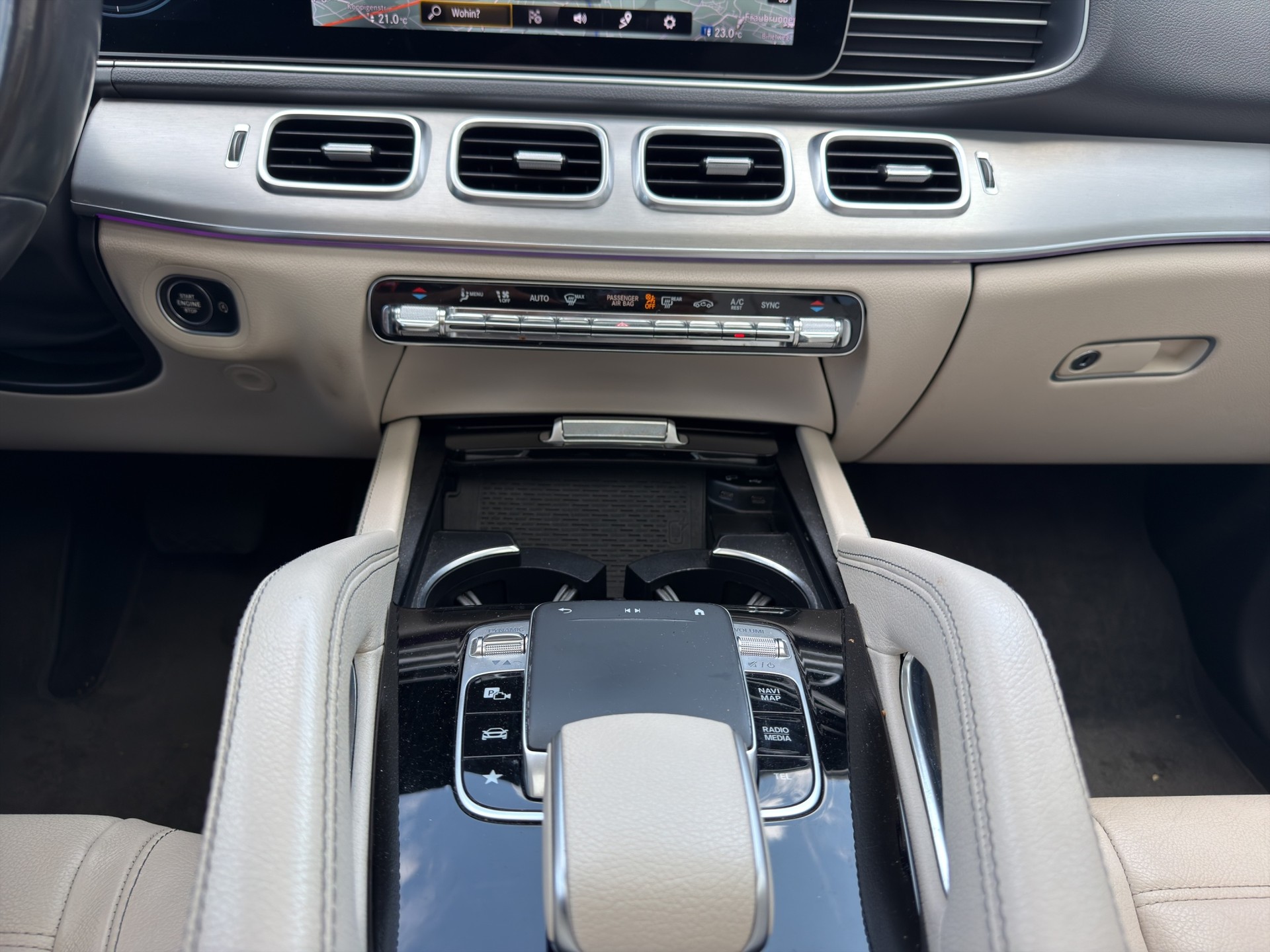 MERCEDES-BENZ GLE 450 4Matic AMG Line 9G-Tronic-image-13
