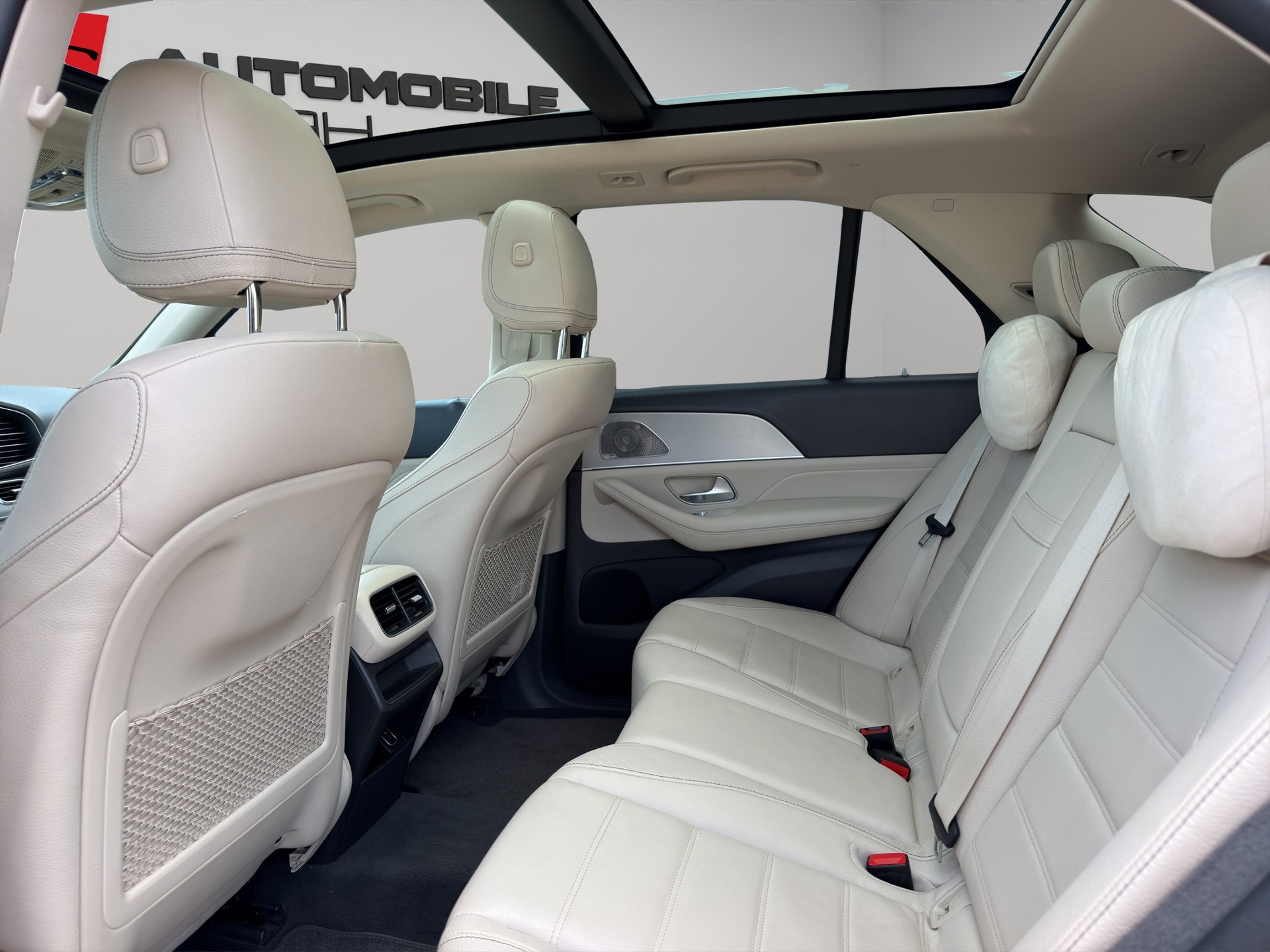 MERCEDES-BENZ GLE 450 4Matic AMG Line 9G-Tronic-image-12